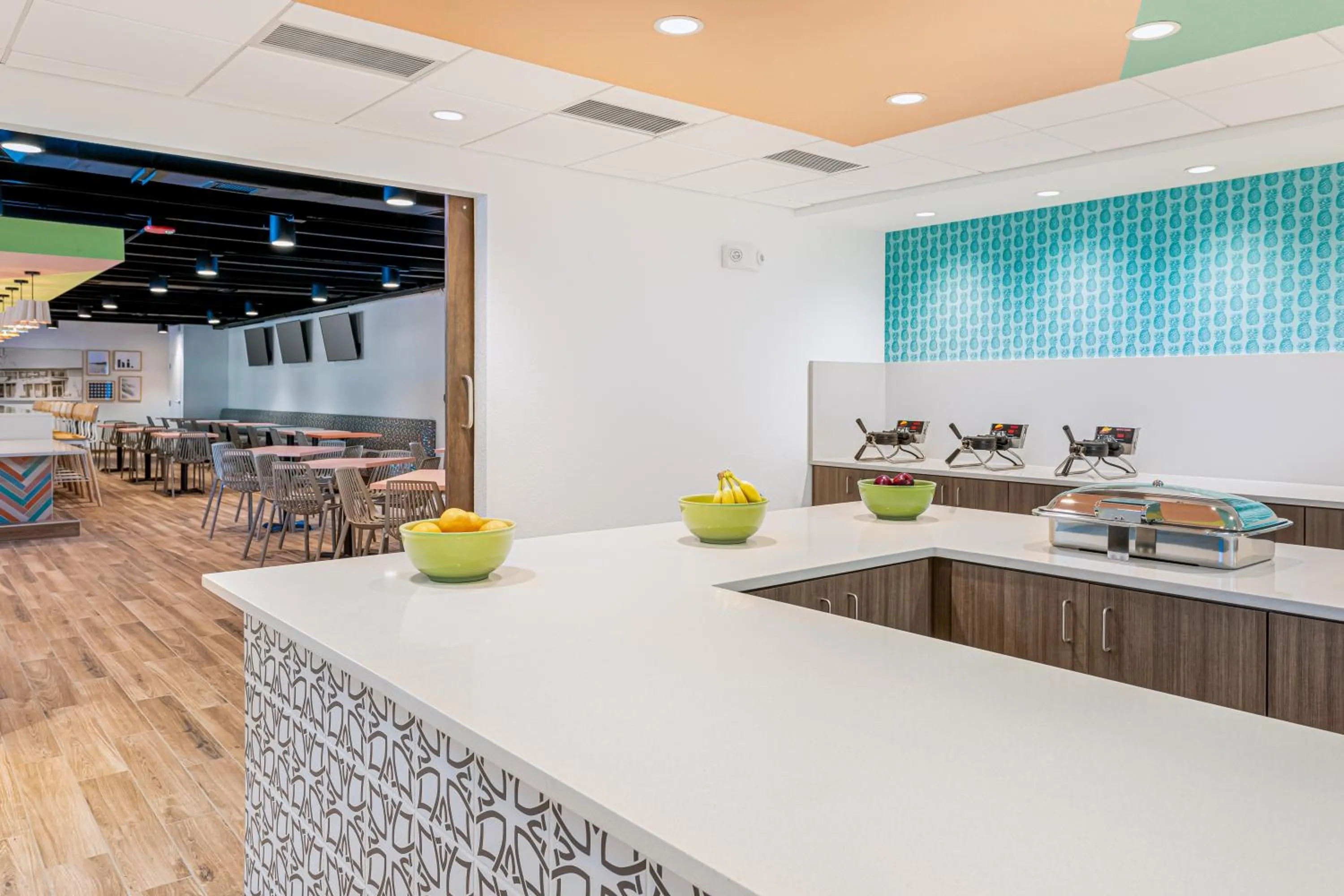 Beachside Hotel & Suites Cocoa Beach - Port Canaveral