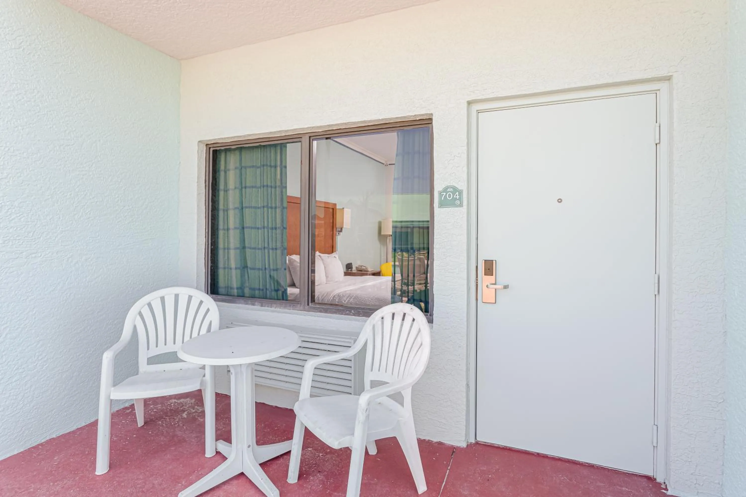 Beachside Hotel & Suites Cocoa Beach - Port Canaveral