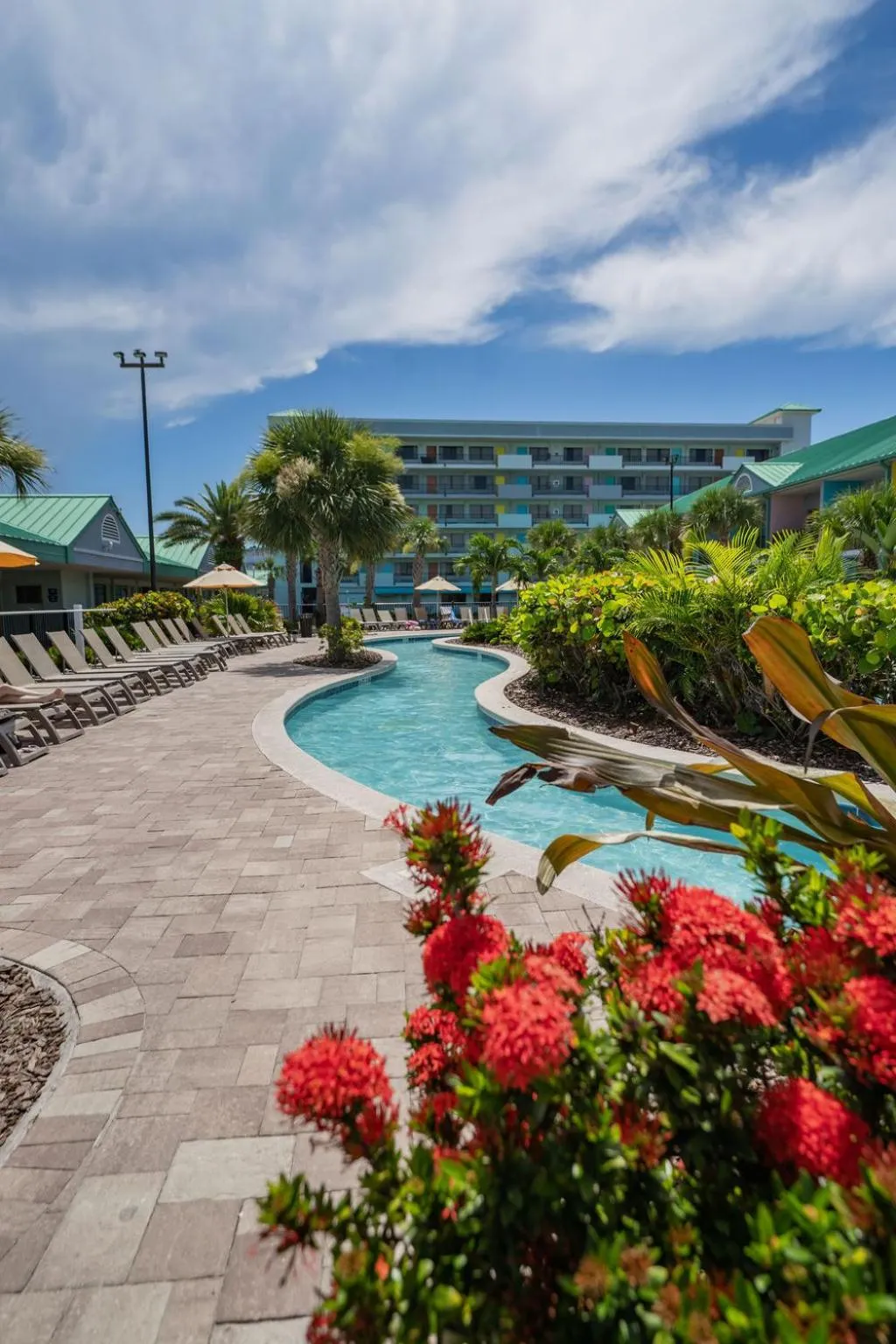 Swimming pool in Beachside Hotel & Suites Cocoa Beach - Port Canaveral