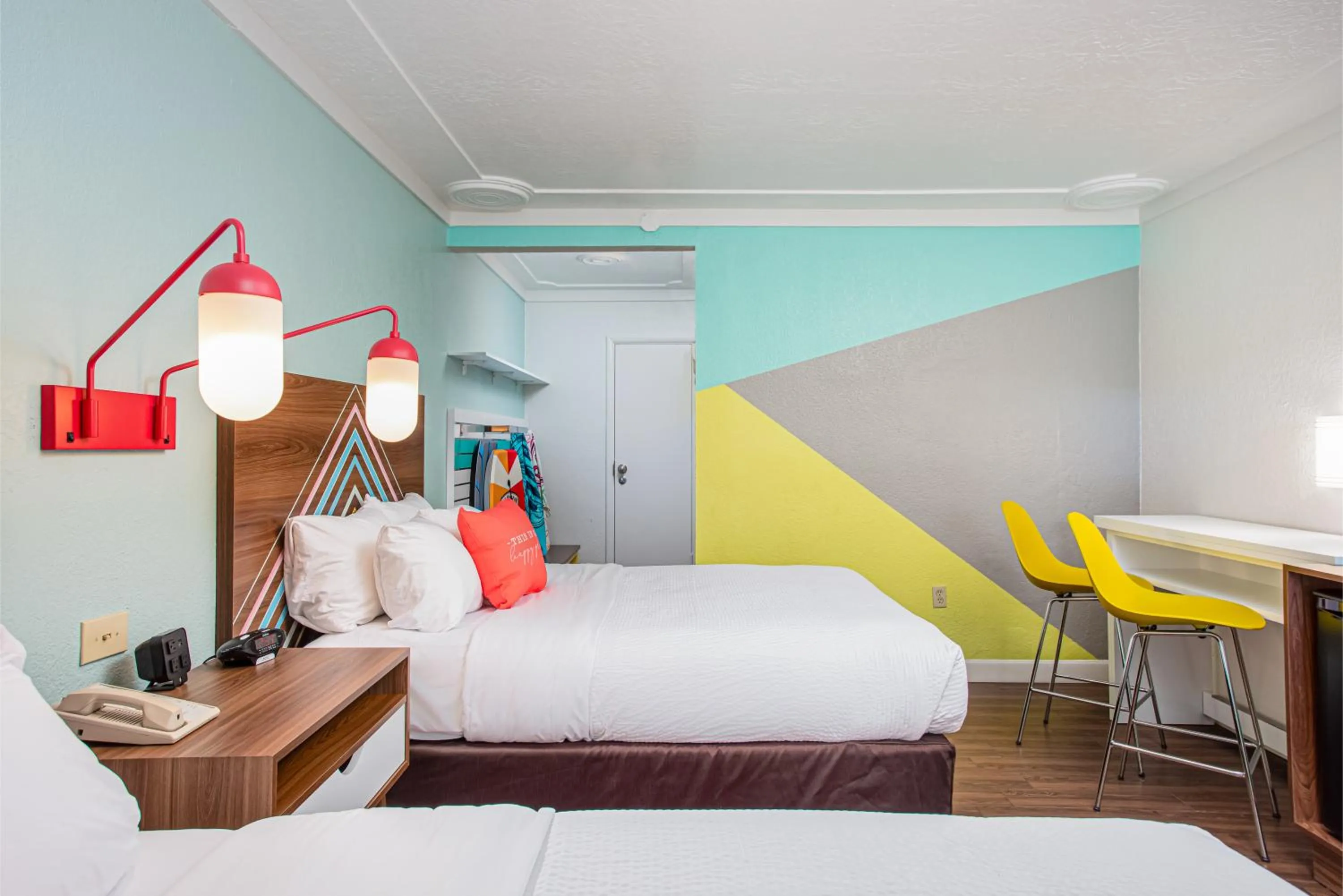 Bed in Beachside Hotel & Suites Cocoa Beach - Port Canaveral