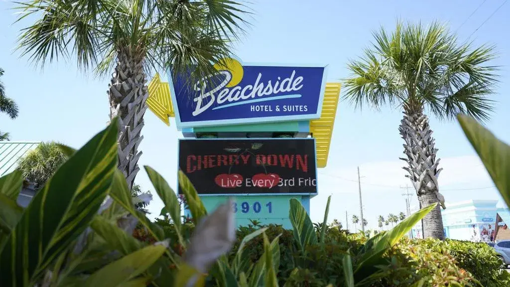 Facade/entrance in Beachside Hotel & Suites Cocoa Beach - Port Canaveral Facade/entrance in Beachside Hotel & Suites Cocoa Beach - Port Canaveral