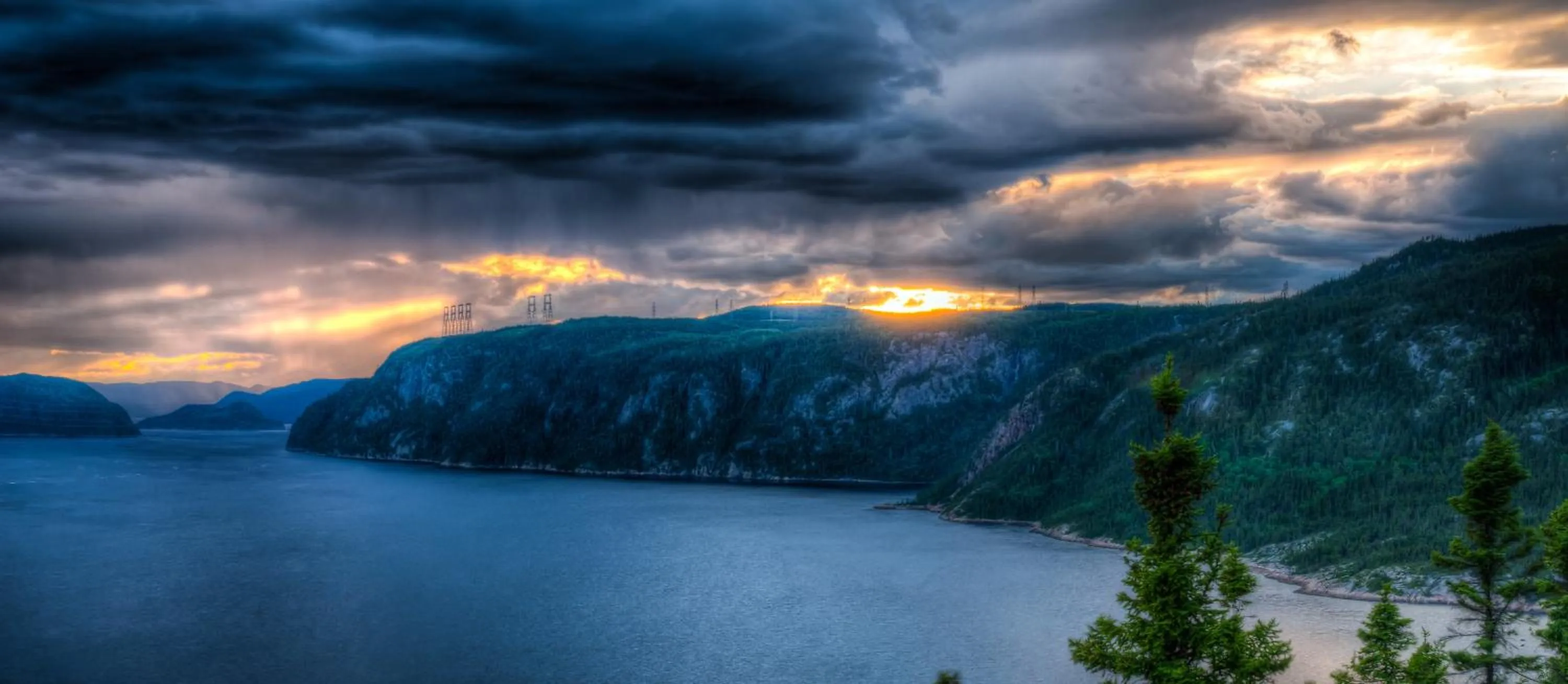 Nearby landmark in Au Sommet du Fjord