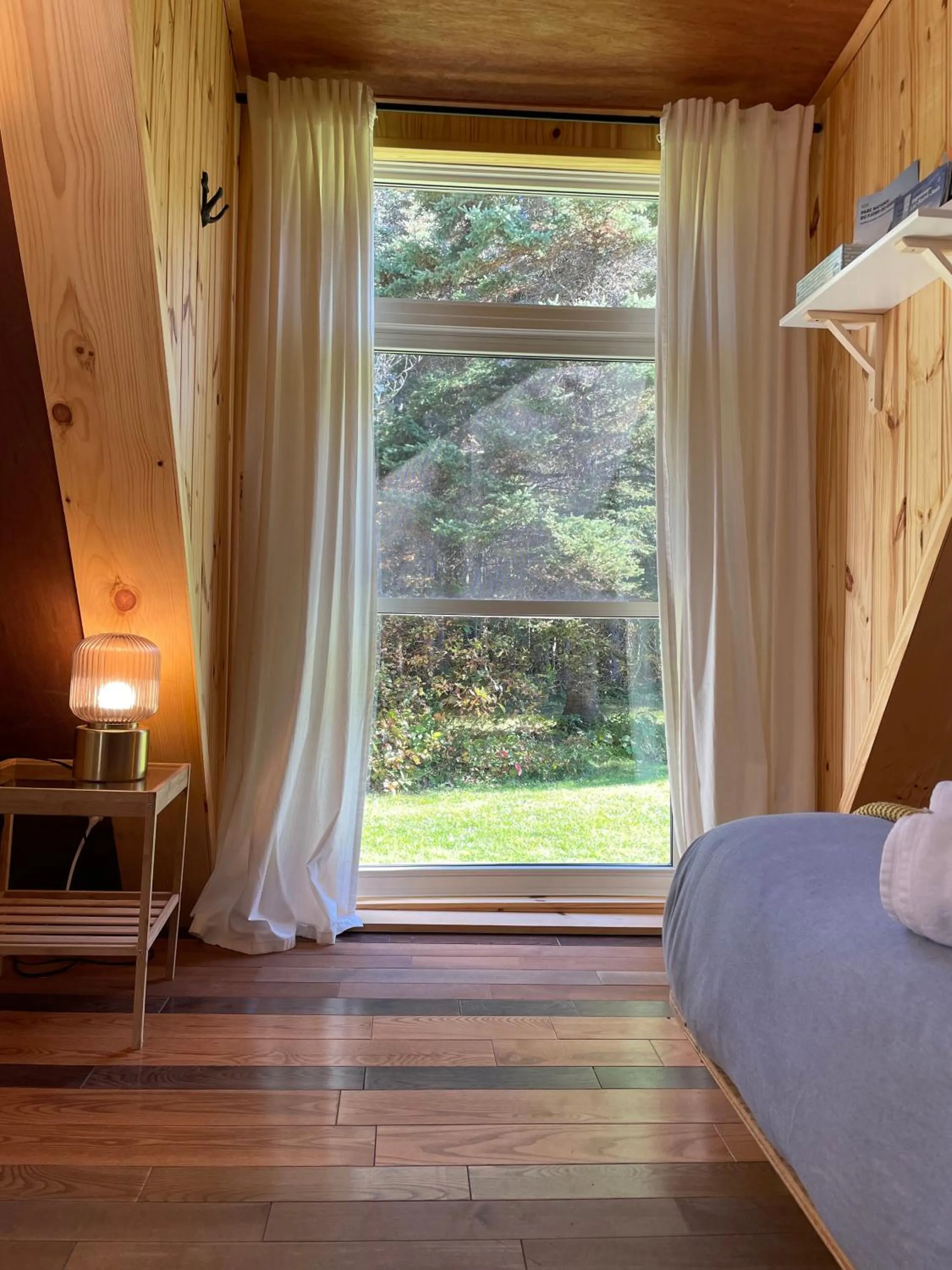 Bedroom, Bed in Au Sommet du Fjord