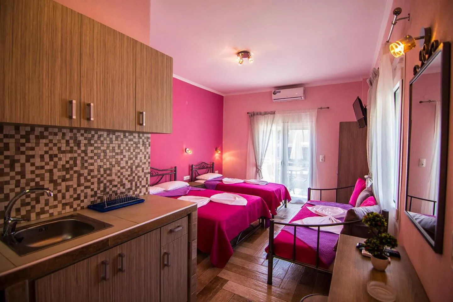 Bed in Christodoulos Eleftheria House