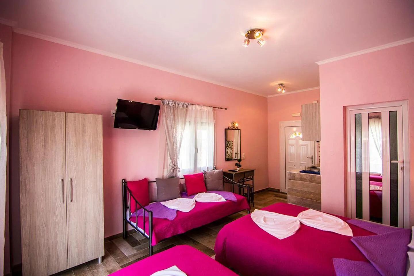 Bed in Christodoulos Eleftheria House