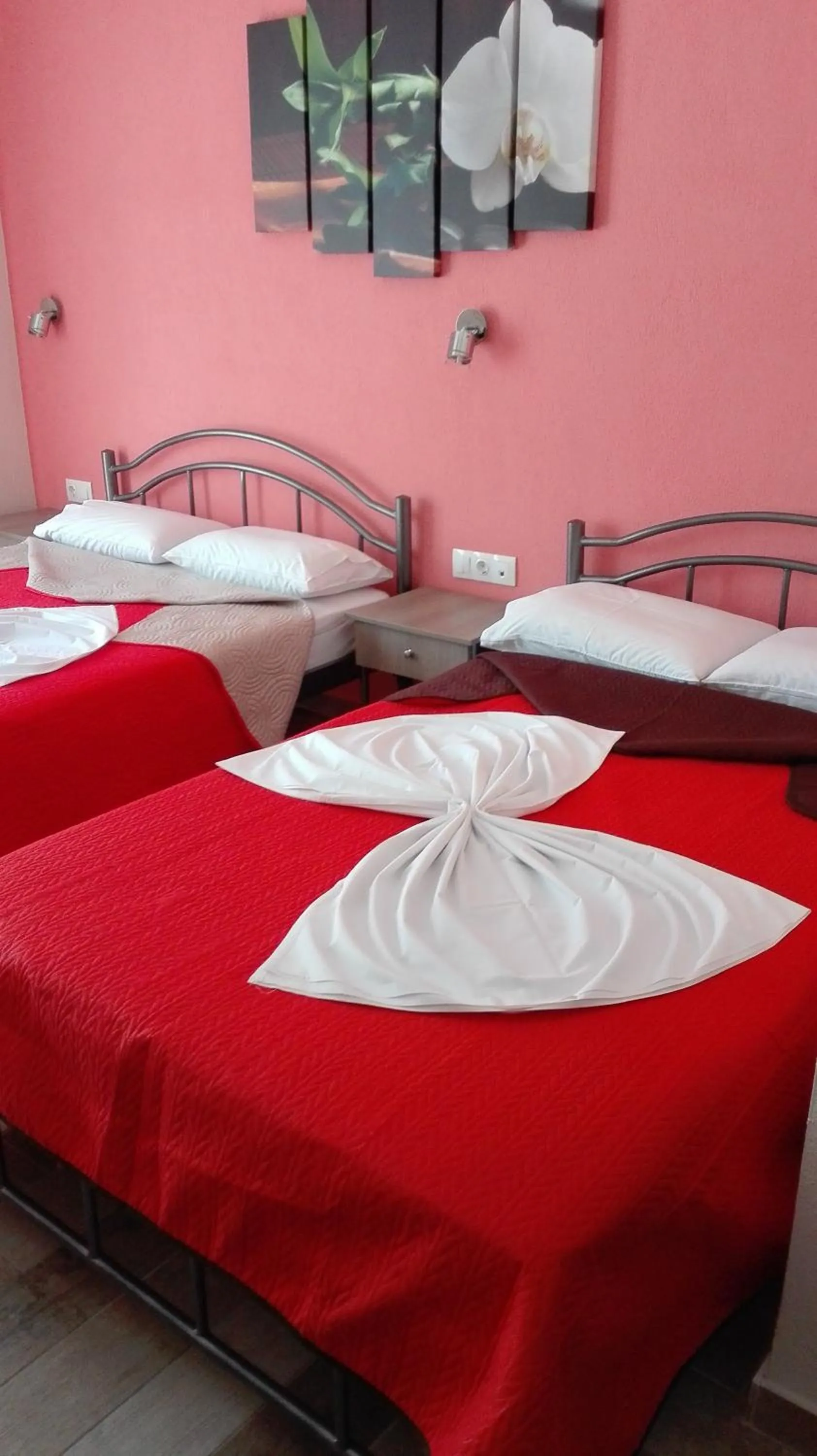 Bed in Christodoulos Eleftheria House