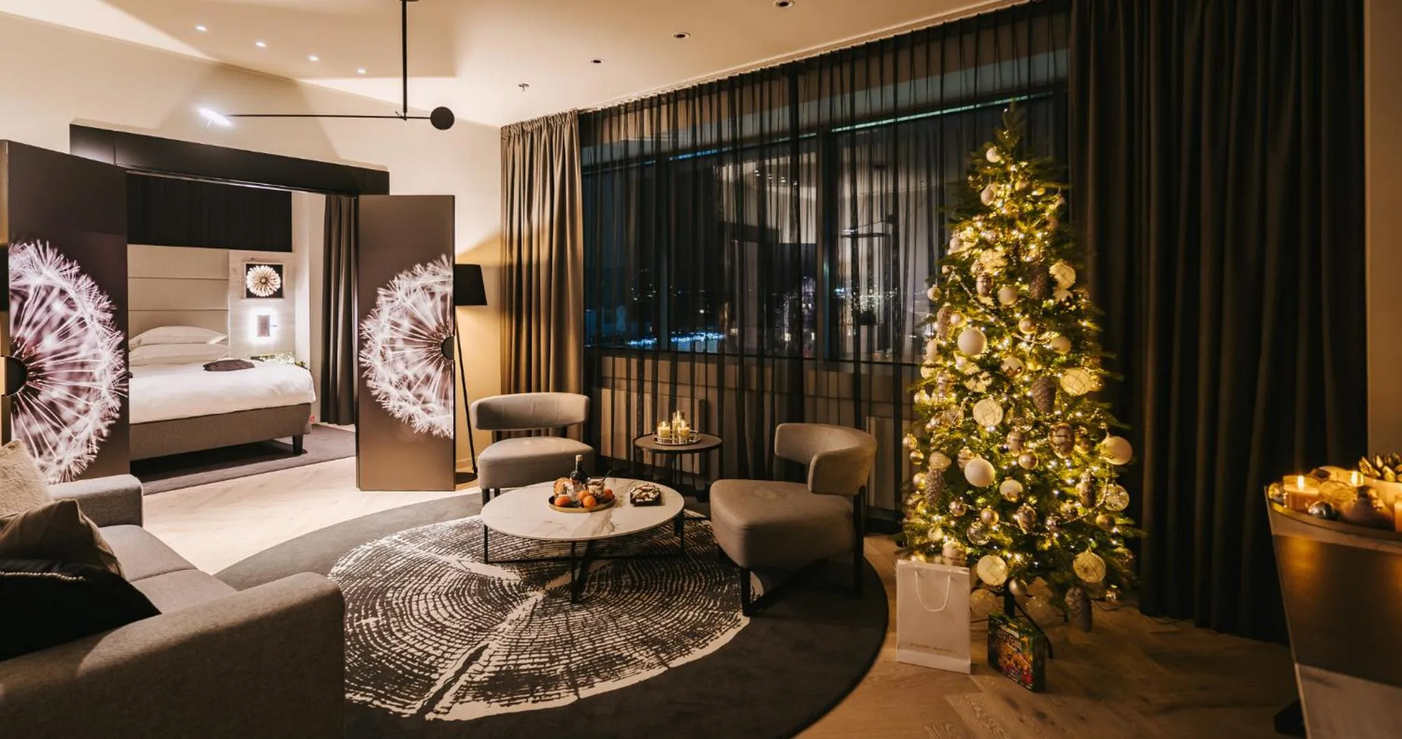 Living room, Bed in Tallink City Hotel