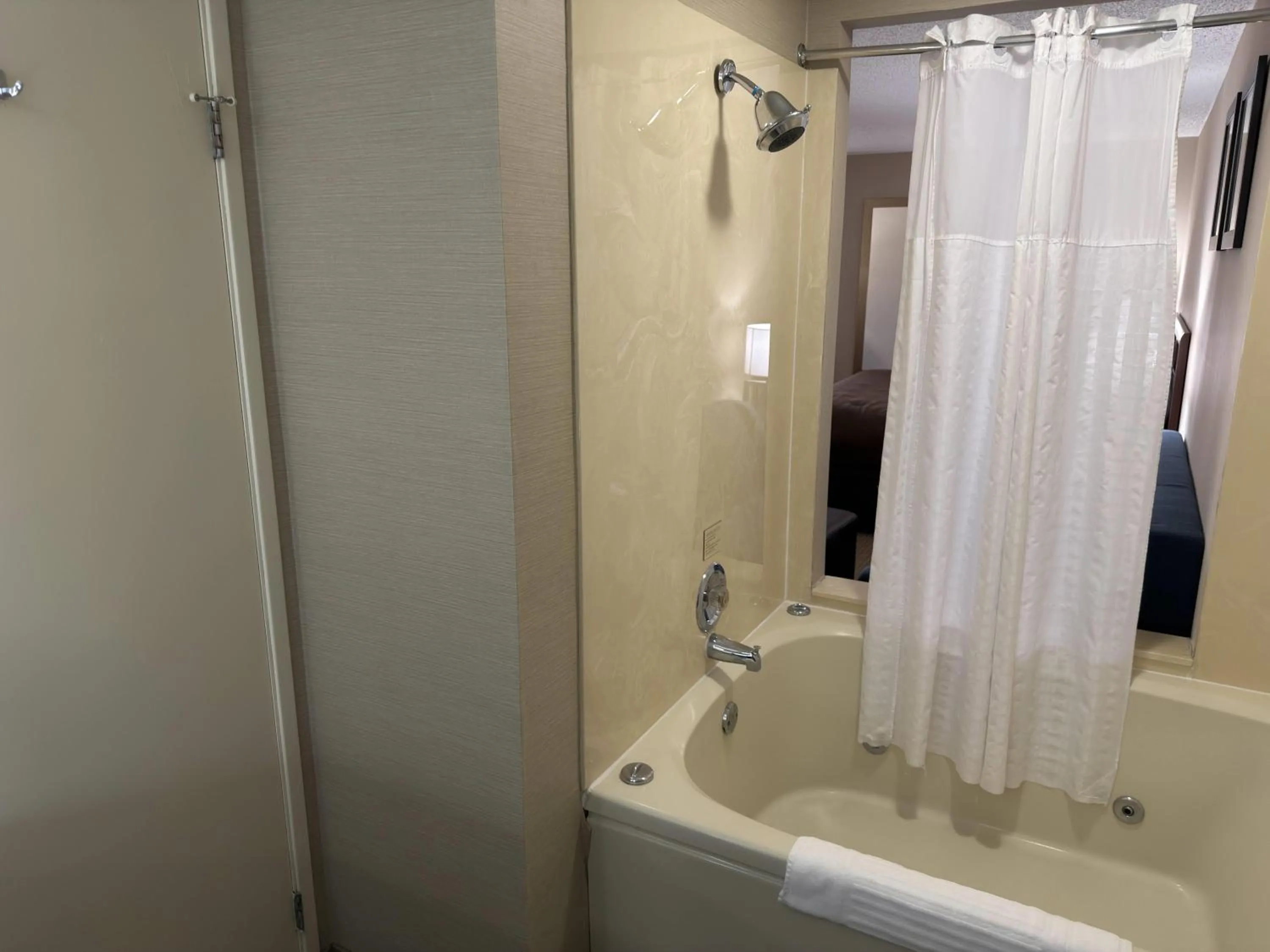 Bathroom in Wingate by Wyndham Utica