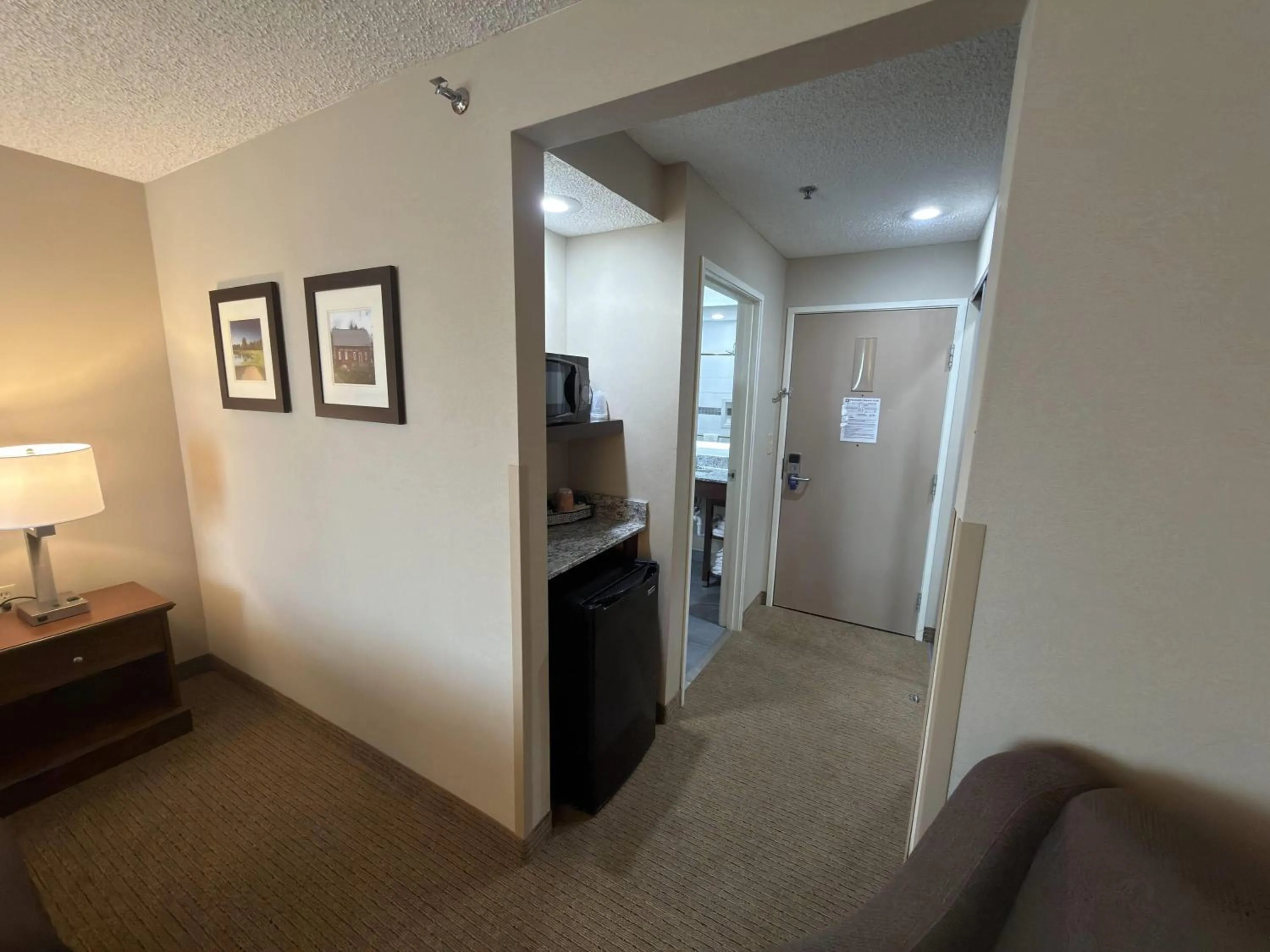 Photo of the whole room in Wingate by Wyndham Utica