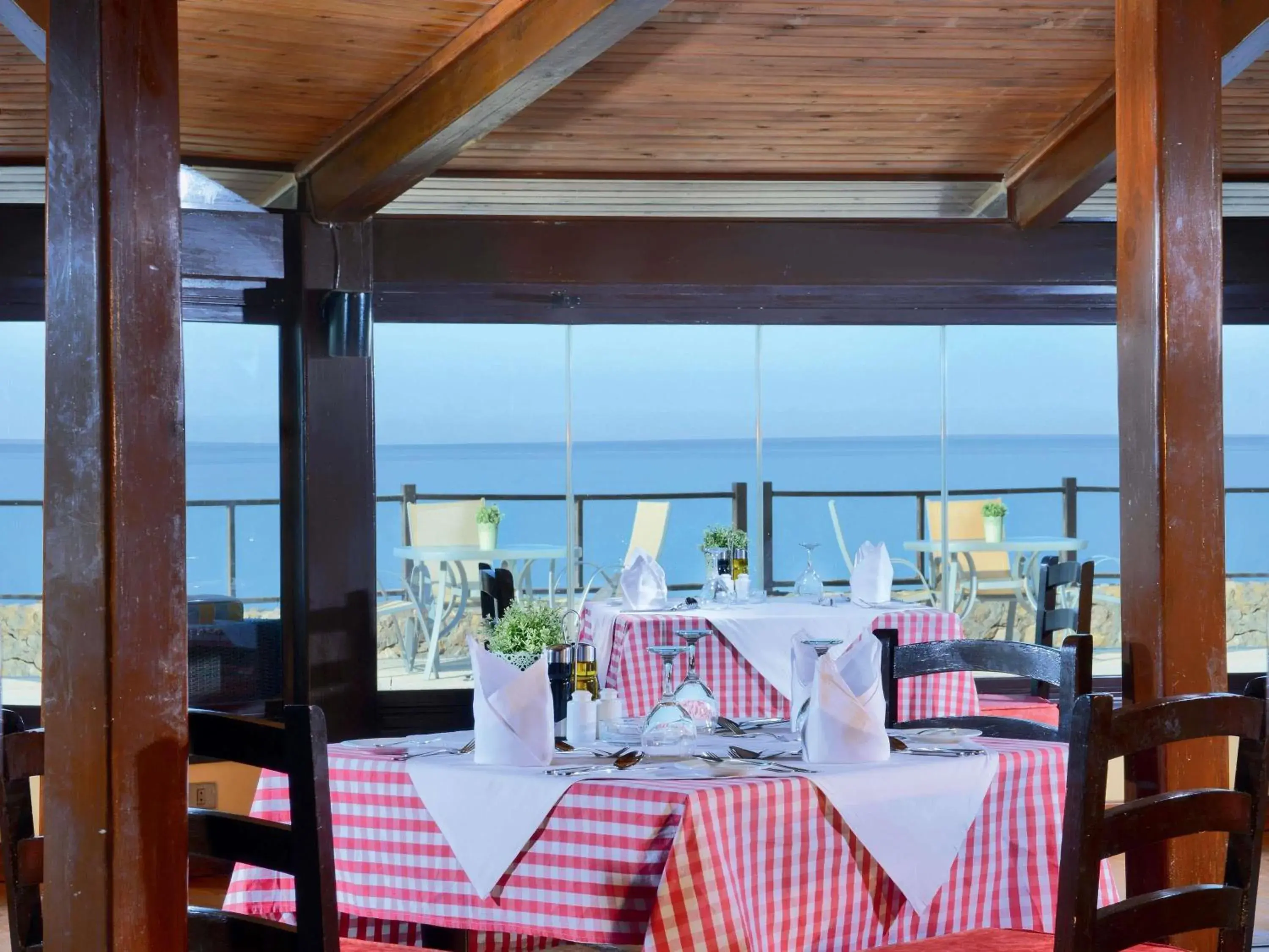 Restaurant/places to eat in Mövenpick Resort El Sokhna Restaurant/places to eat in Mövenpick Resort El Sokhna