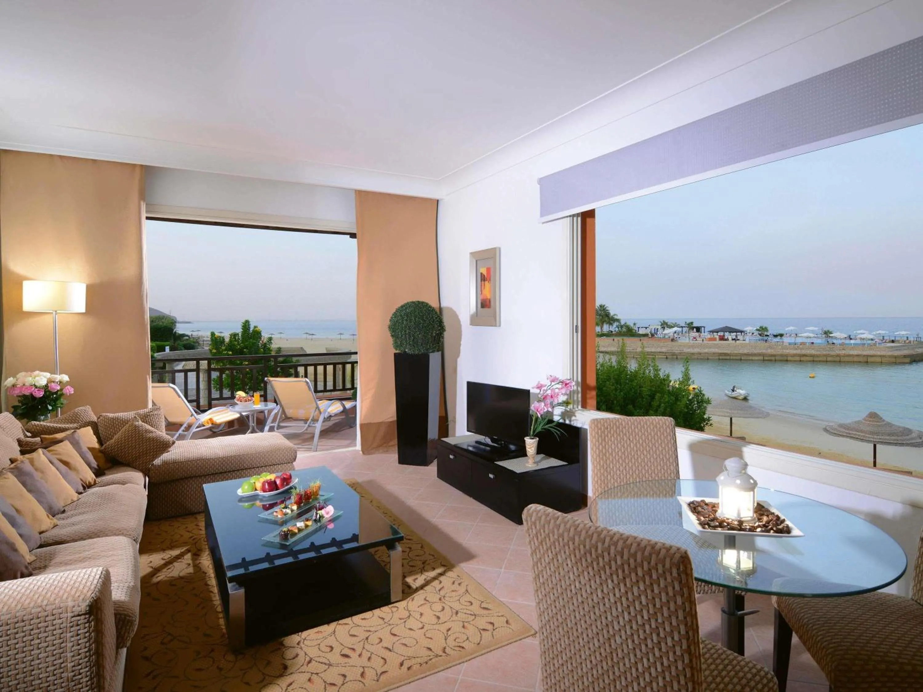 Bedroom in Mövenpick Resort El Sokhna