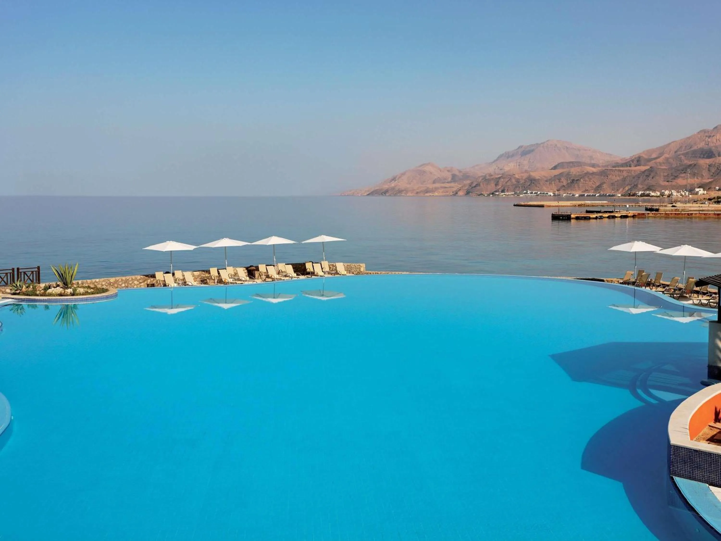 Pool view in Mövenpick Resort El Sokhna