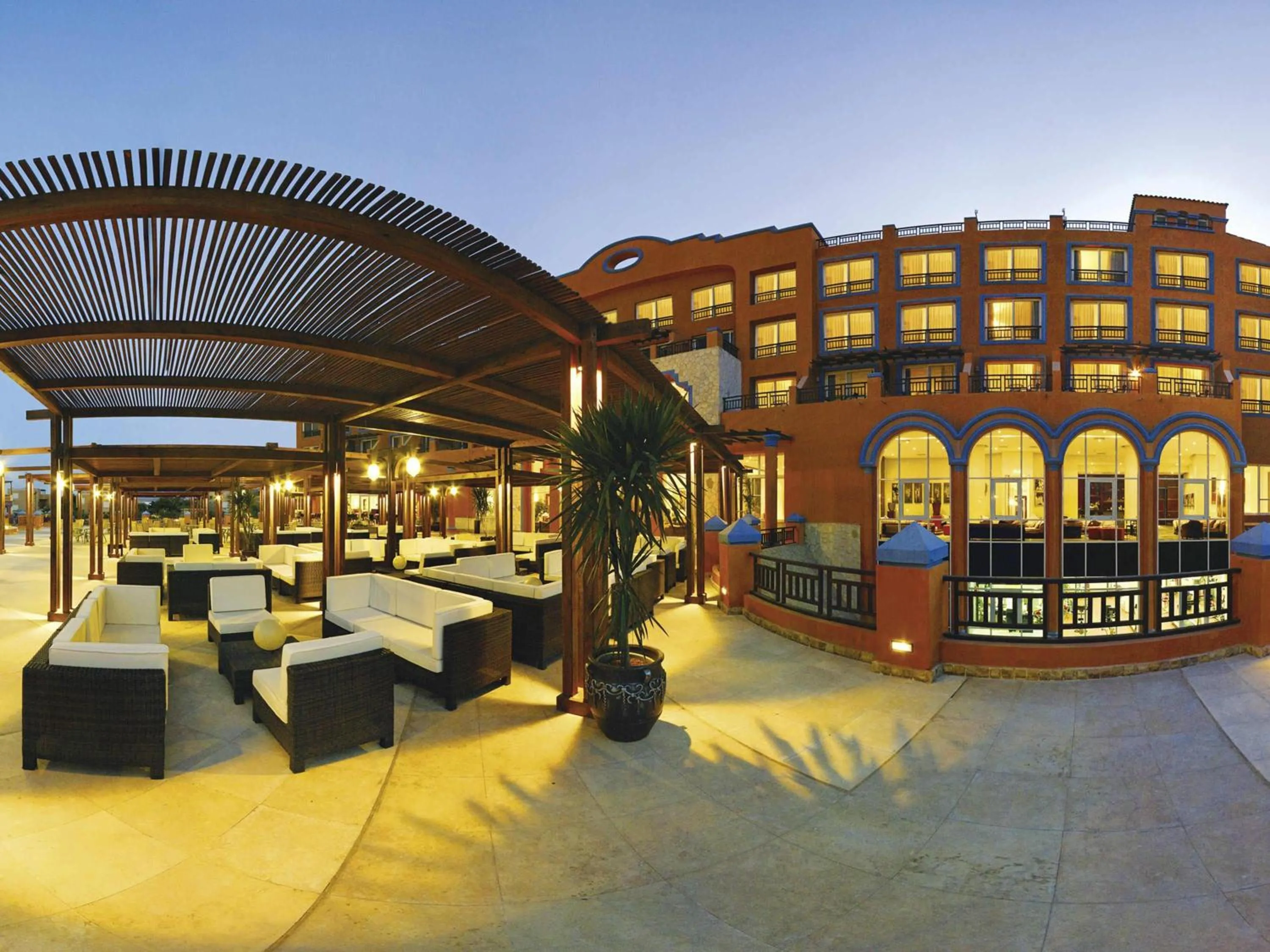 Bedroom in Mövenpick Resort El Sokhna