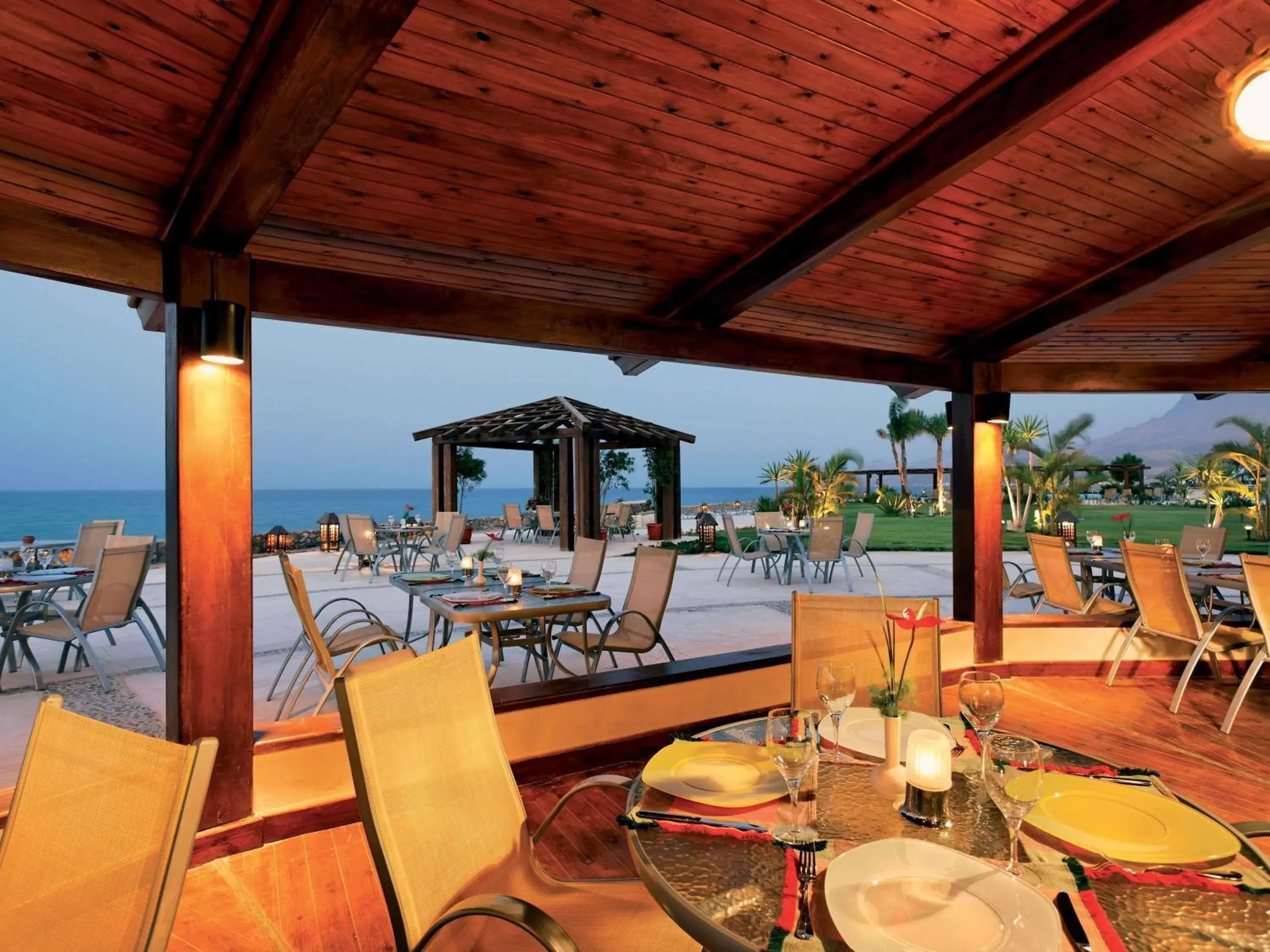 Restaurant/places to eat in Mövenpick Resort El Sokhna Restaurant/places to eat in Mövenpick Resort El Sokhna