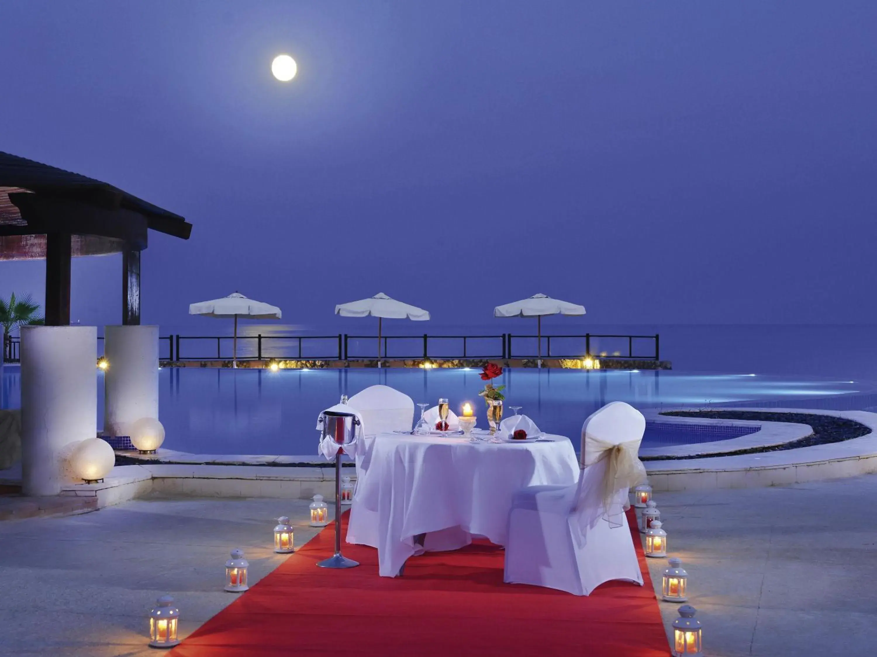 Restaurant/places to eat in Mövenpick Resort El Sokhna Restaurant/places to eat in Mövenpick Resort El Sokhna