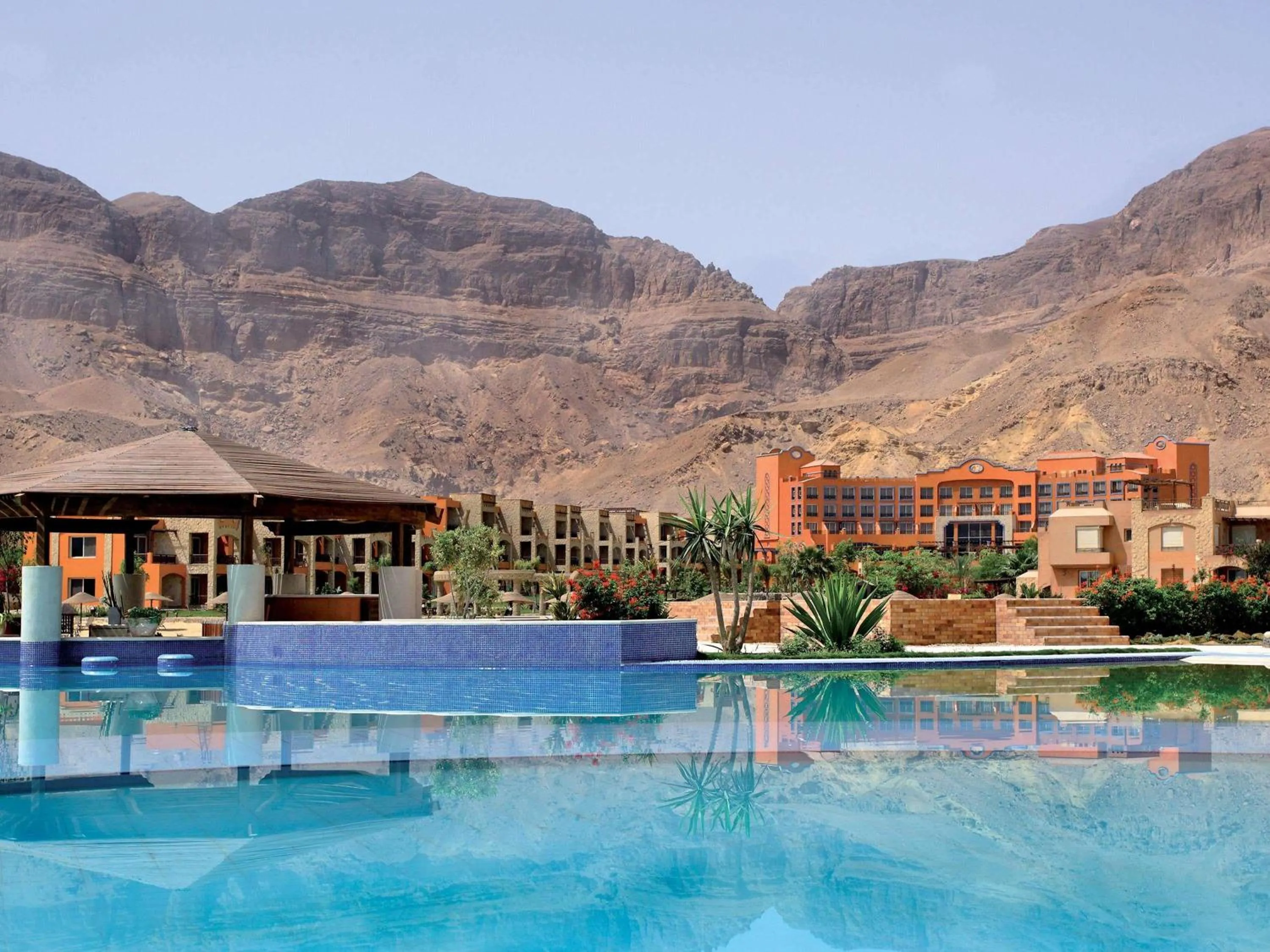 Pool view in Mövenpick Resort El Sokhna