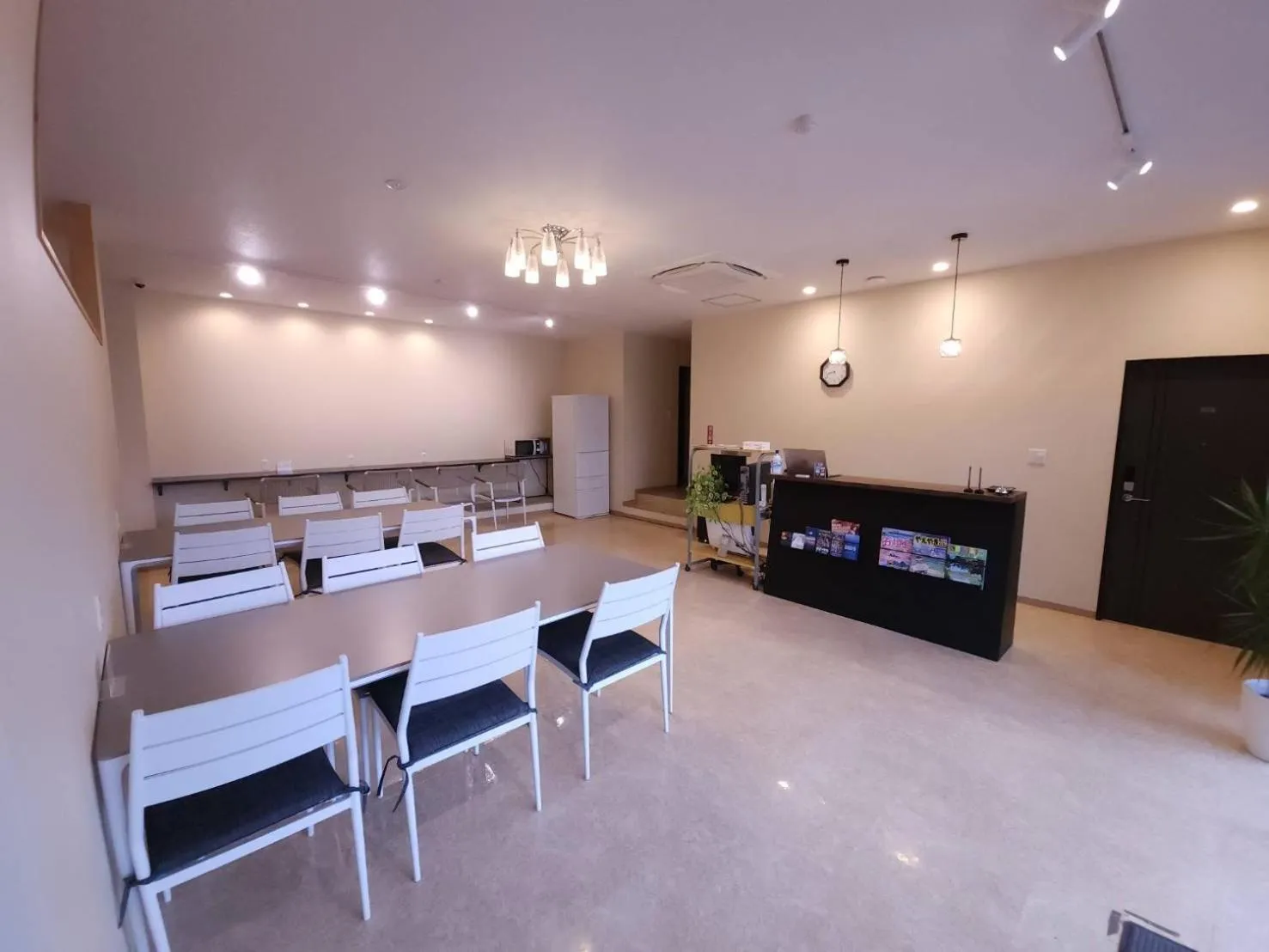 Lobby or reception in HOTEL PAiKAJi