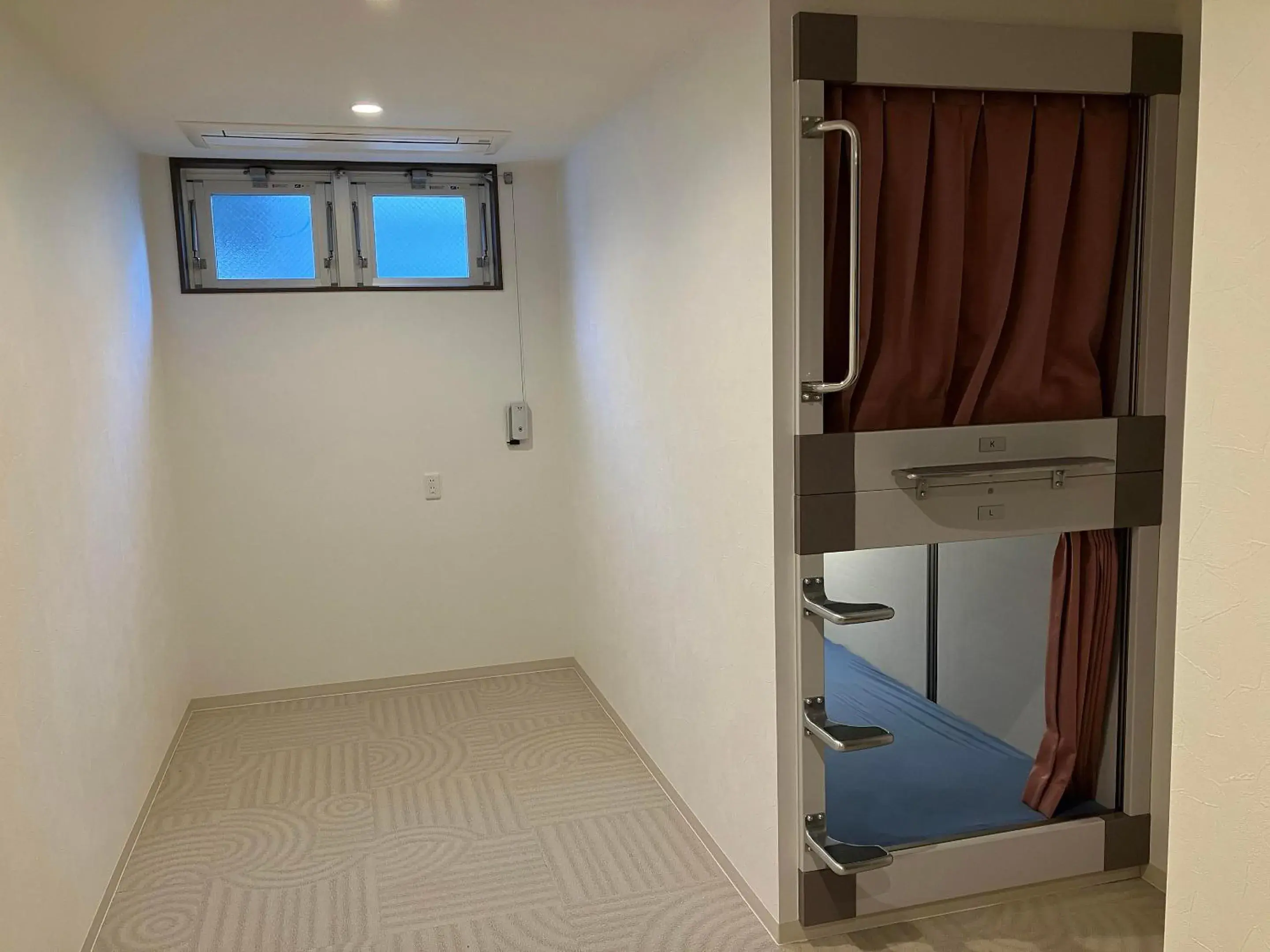 Bunk Bed in Female Dormitory Room in HOTEL PAiKAJi Bunk Bed in Female Dormitory Room in HOTEL PAiKAJi