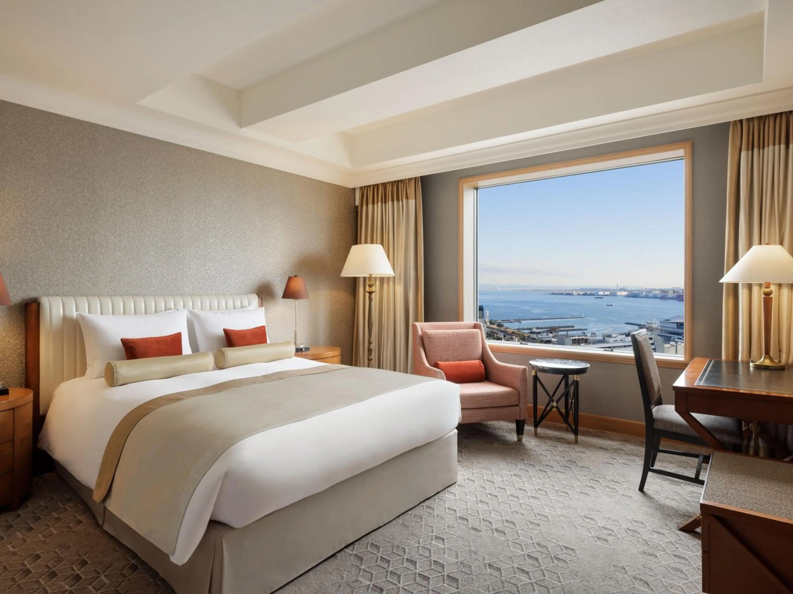 Photo of the whole room, Bed in Grand Nikko Tokyo Daiba