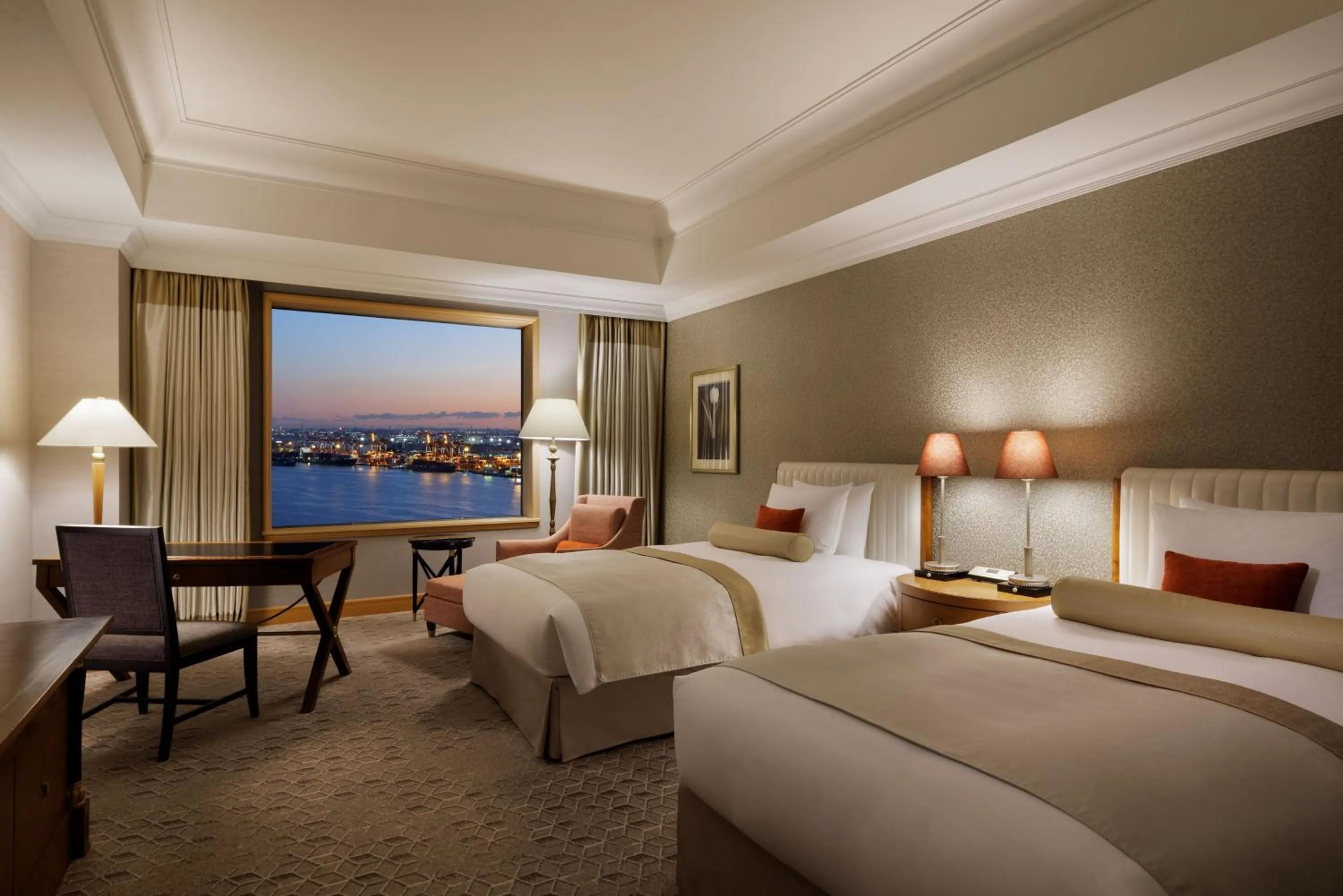 Photo of the whole room, Bed in Grand Nikko Tokyo Daiba