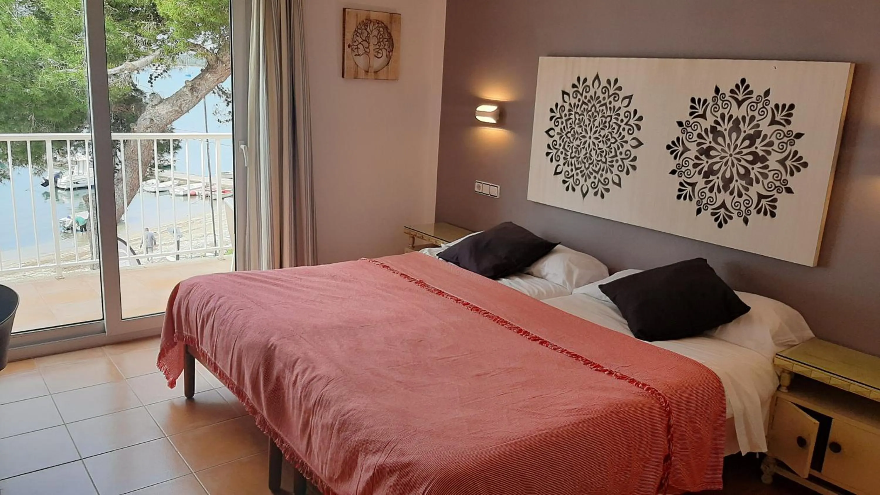 Bed in Hostal Bahía Azul