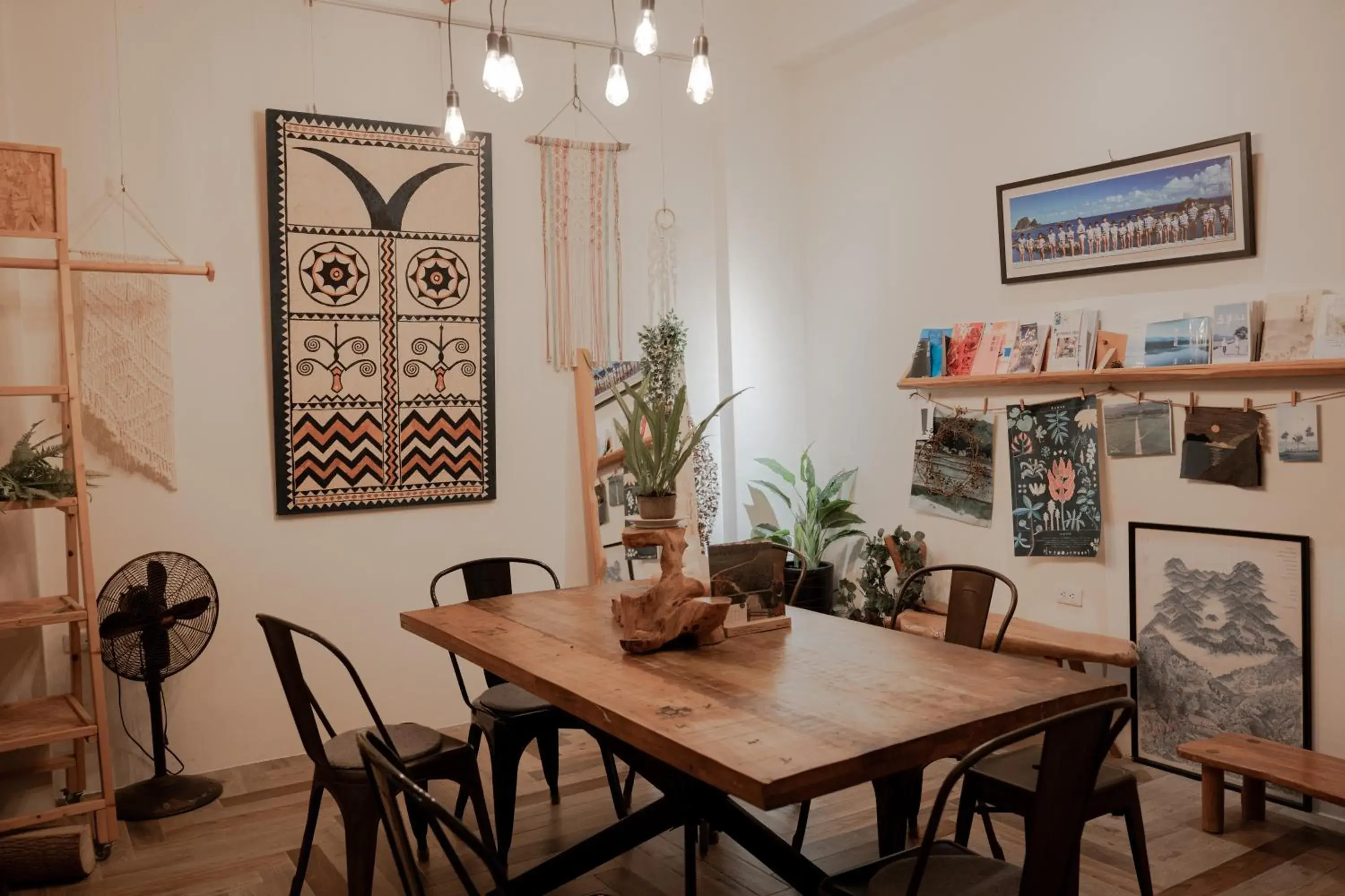 Living room in Cozy Green Guesthouse Living room in Cozy Green Guesthouse