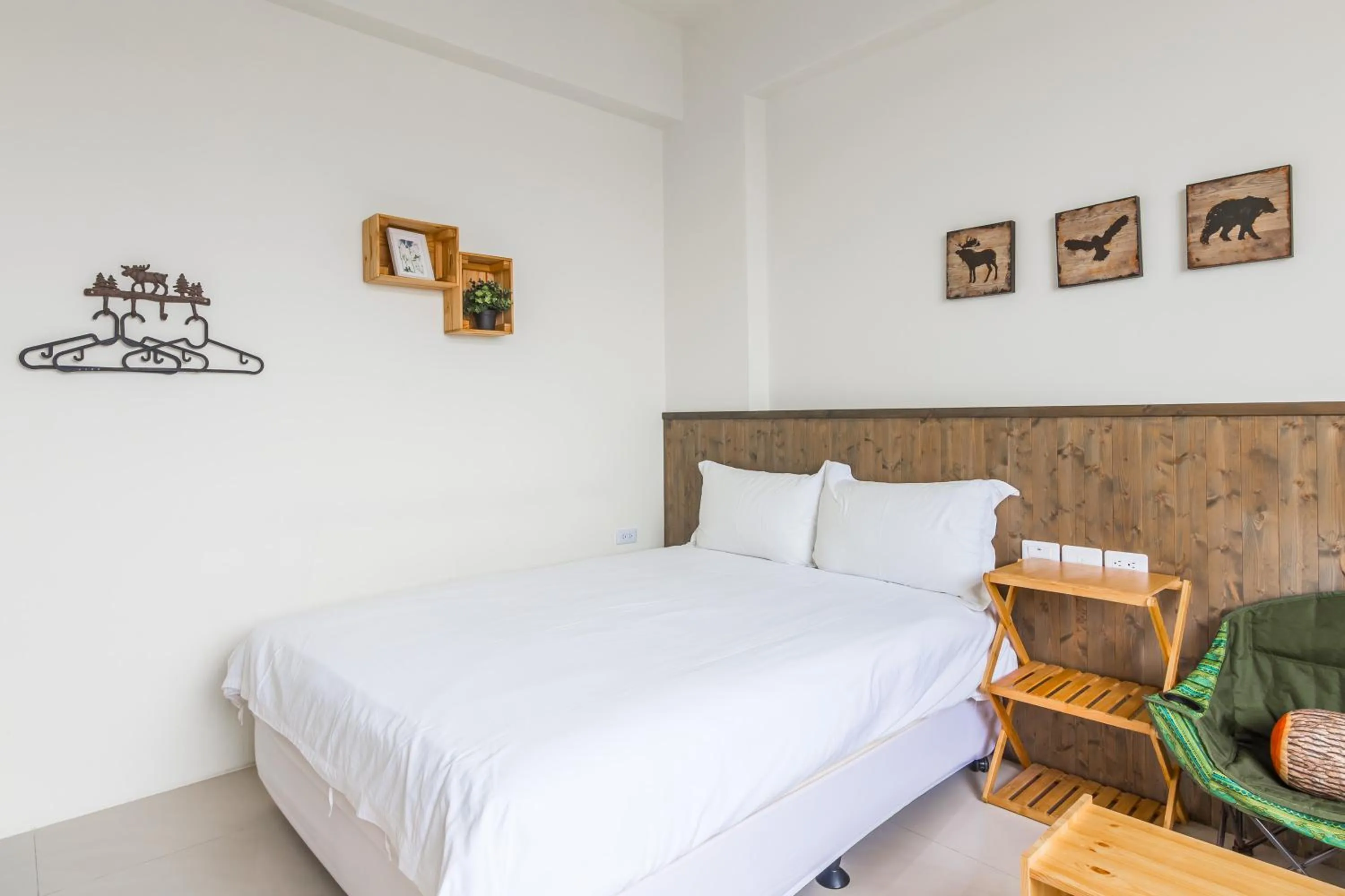 Decorative detail, Bed in Cozy Green Guesthouse