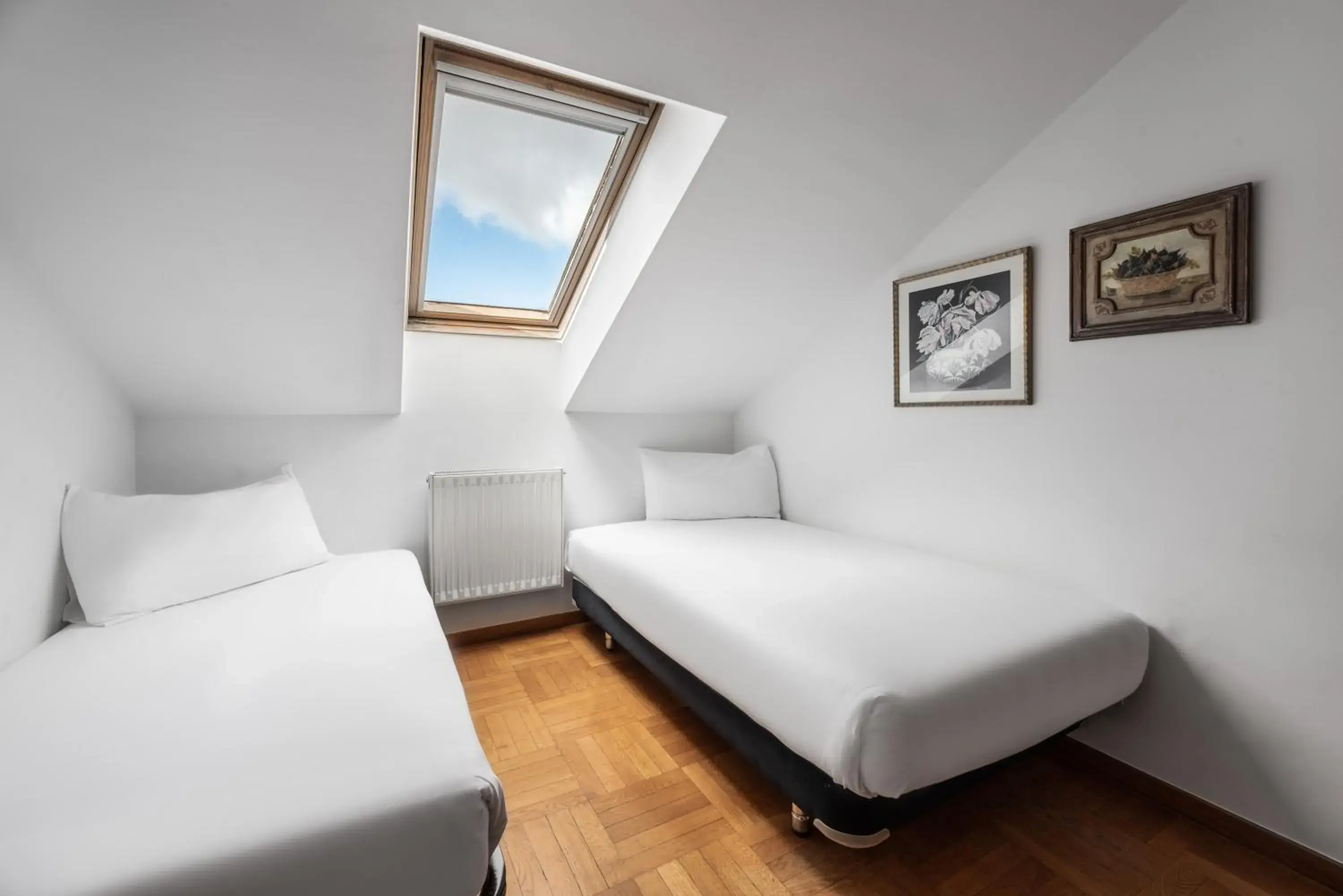 Bedroom, Bed in Apartamentos El Cid Bedroom, Bed in Apartamentos El Cid