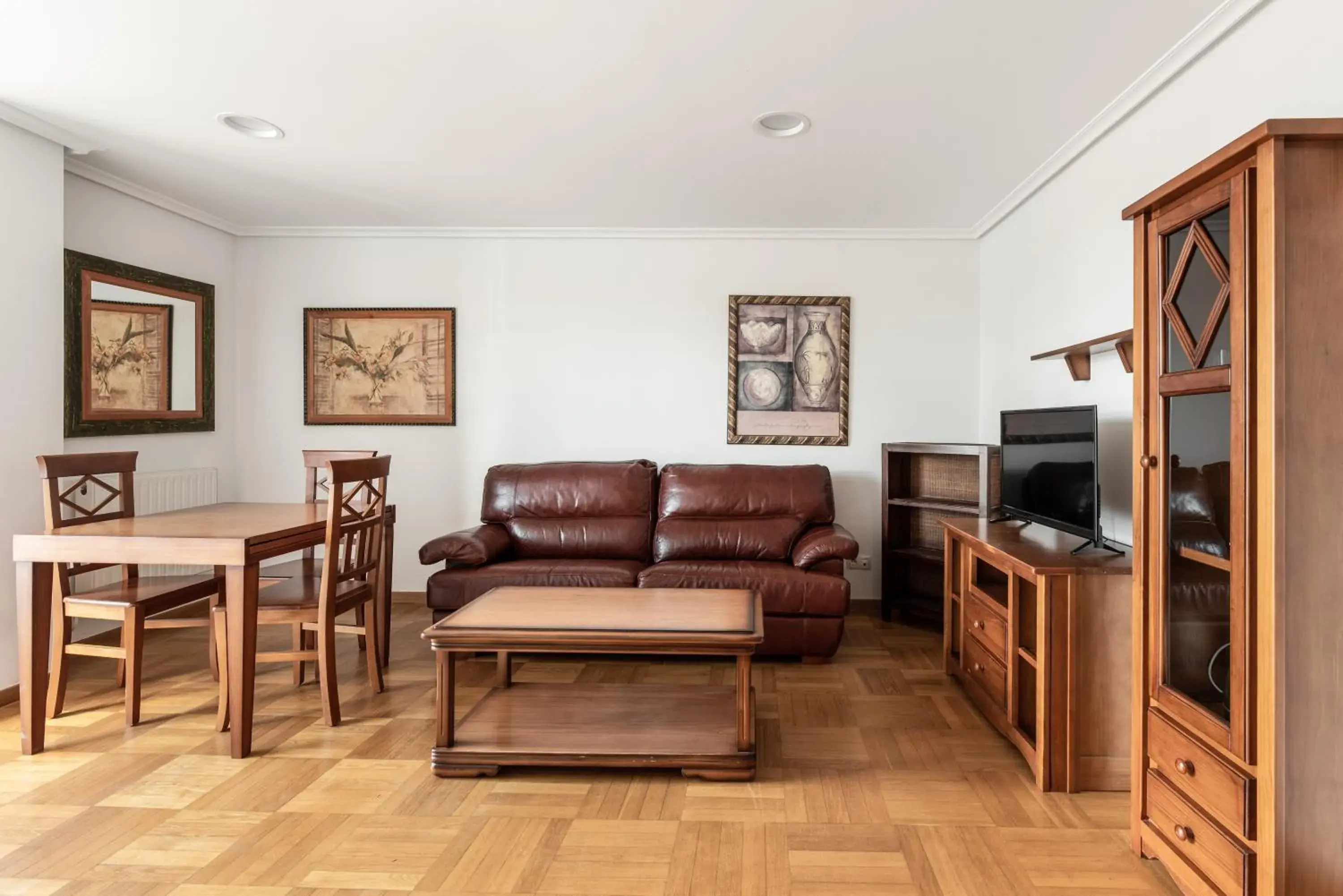 Living room in Apartamentos El Cid Living room in Apartamentos El Cid