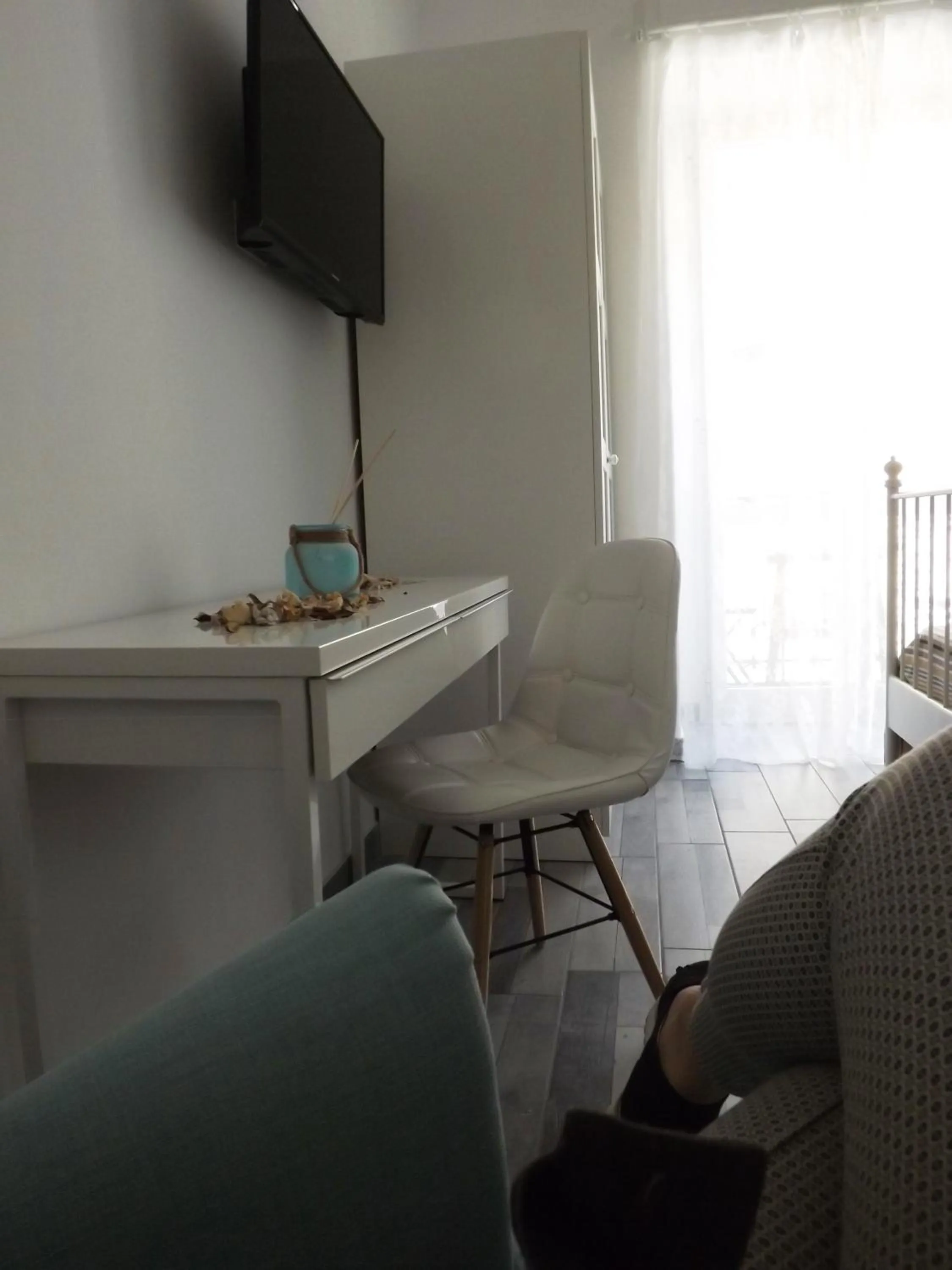 Photo of the whole room in Domus Alma