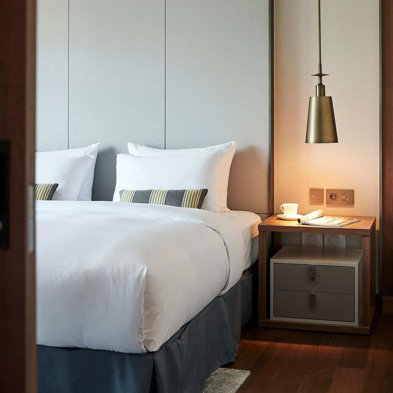 Bed in The Suites Hotel Jeju