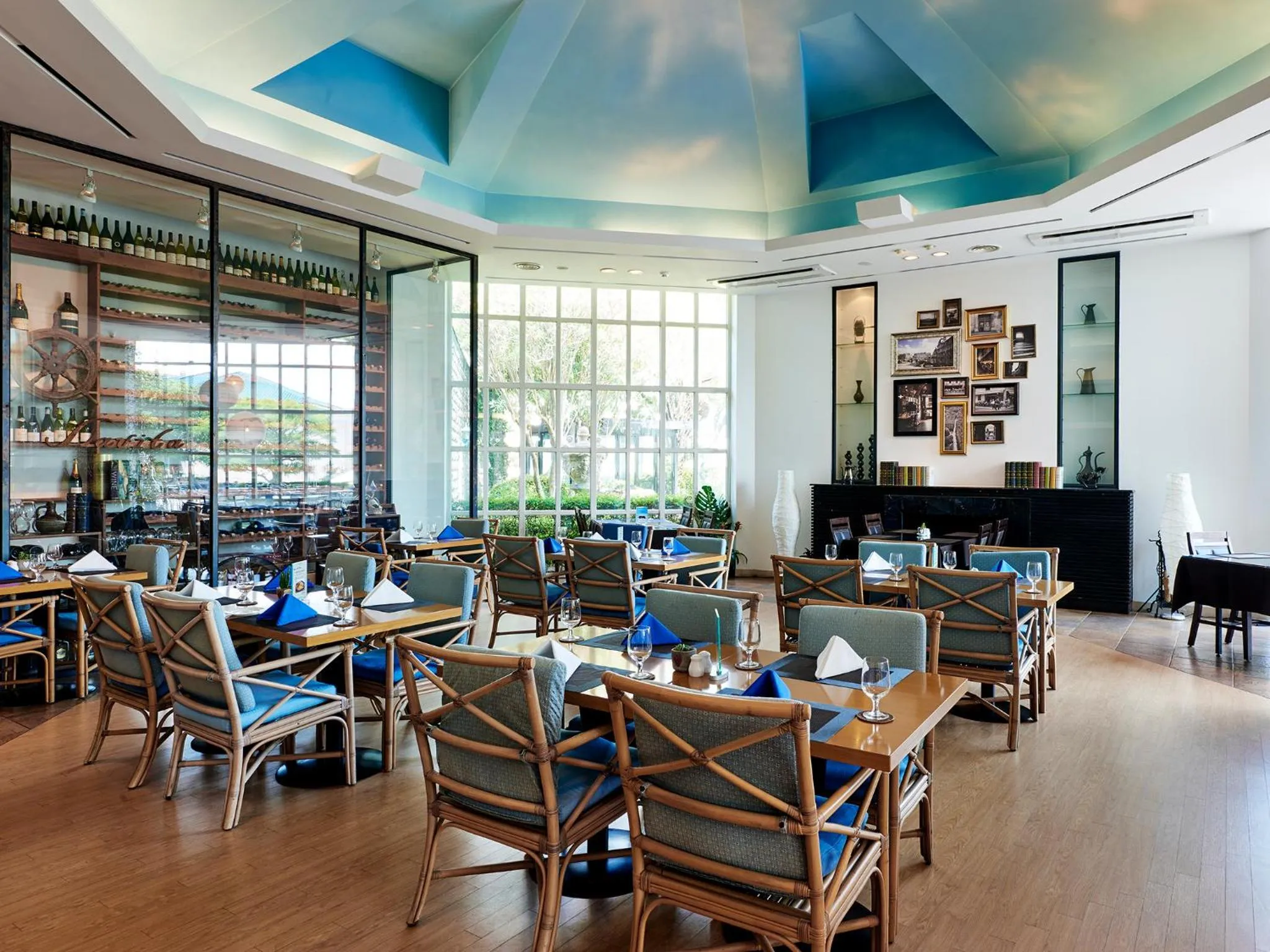 Restaurant/places to eat in The Suites Hotel Jeju