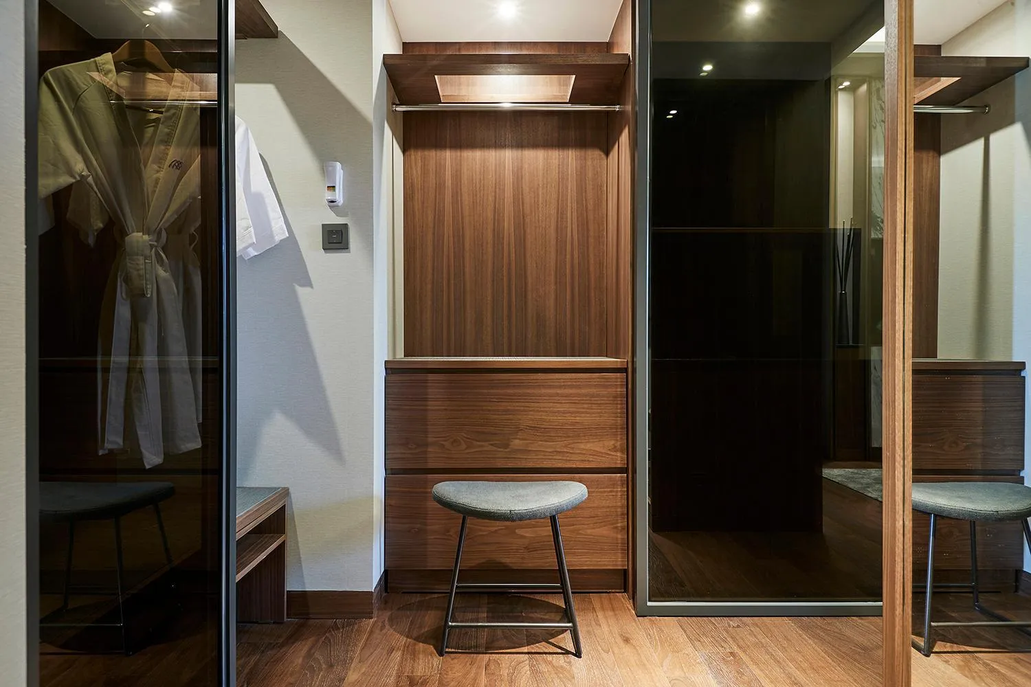 The Suites Hotel Jeju