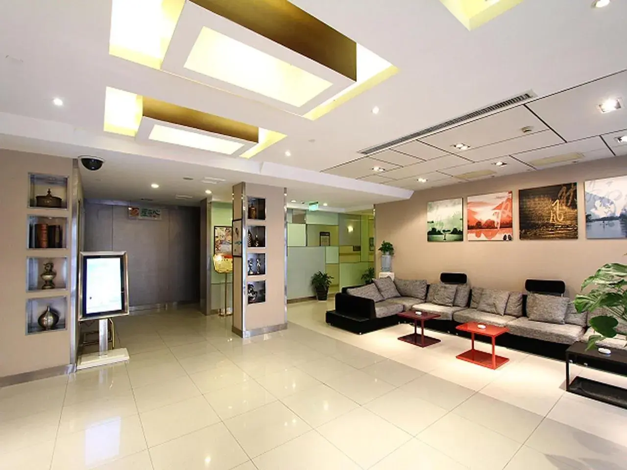 Lounge or bar in Jinjiang Inn - Beijing Olympic Village Datun Road Lounge or bar in Jinjiang Inn - Beijing Olympic Village Datun Road