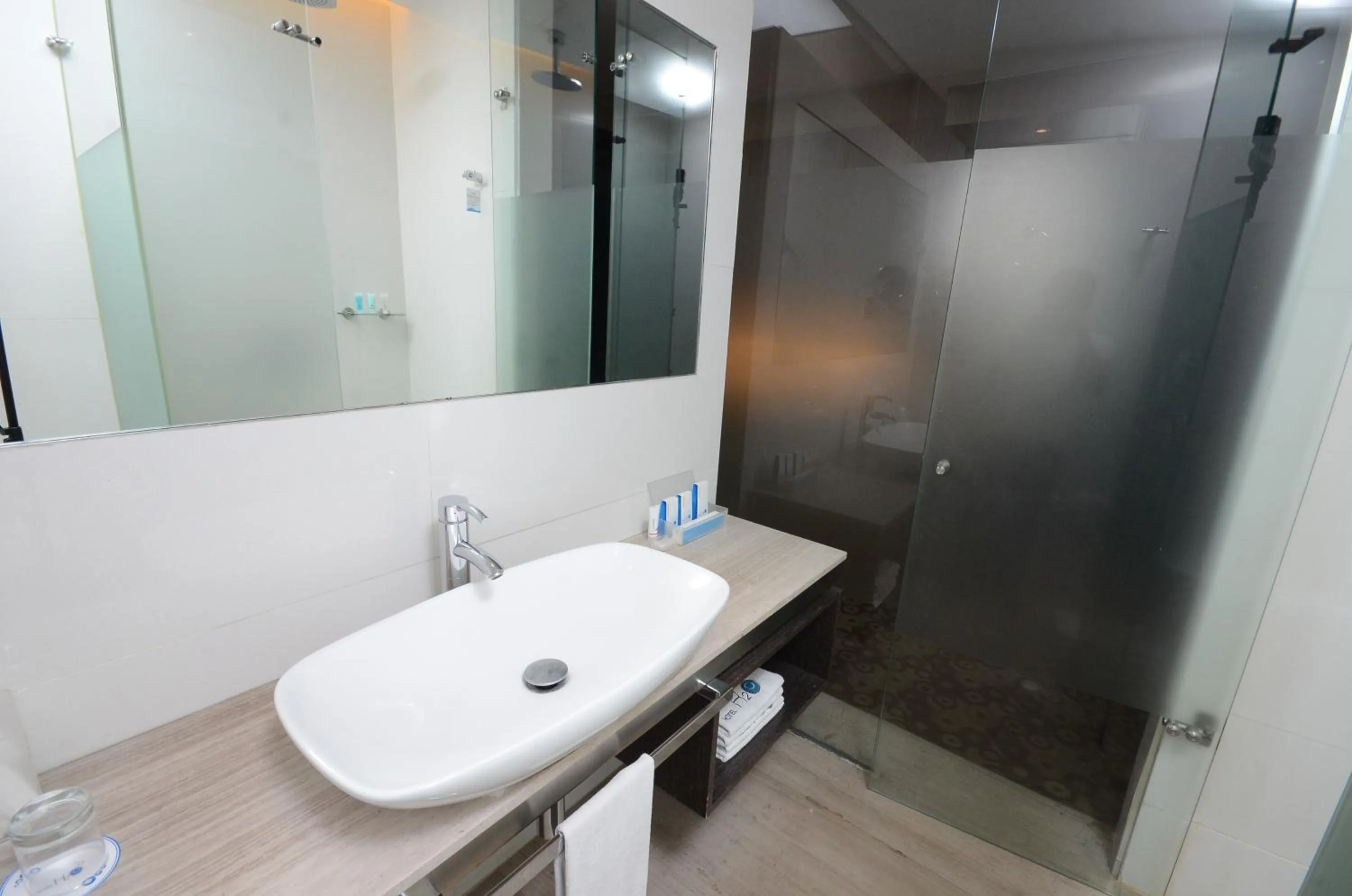 Bathroom in Hotel H2O