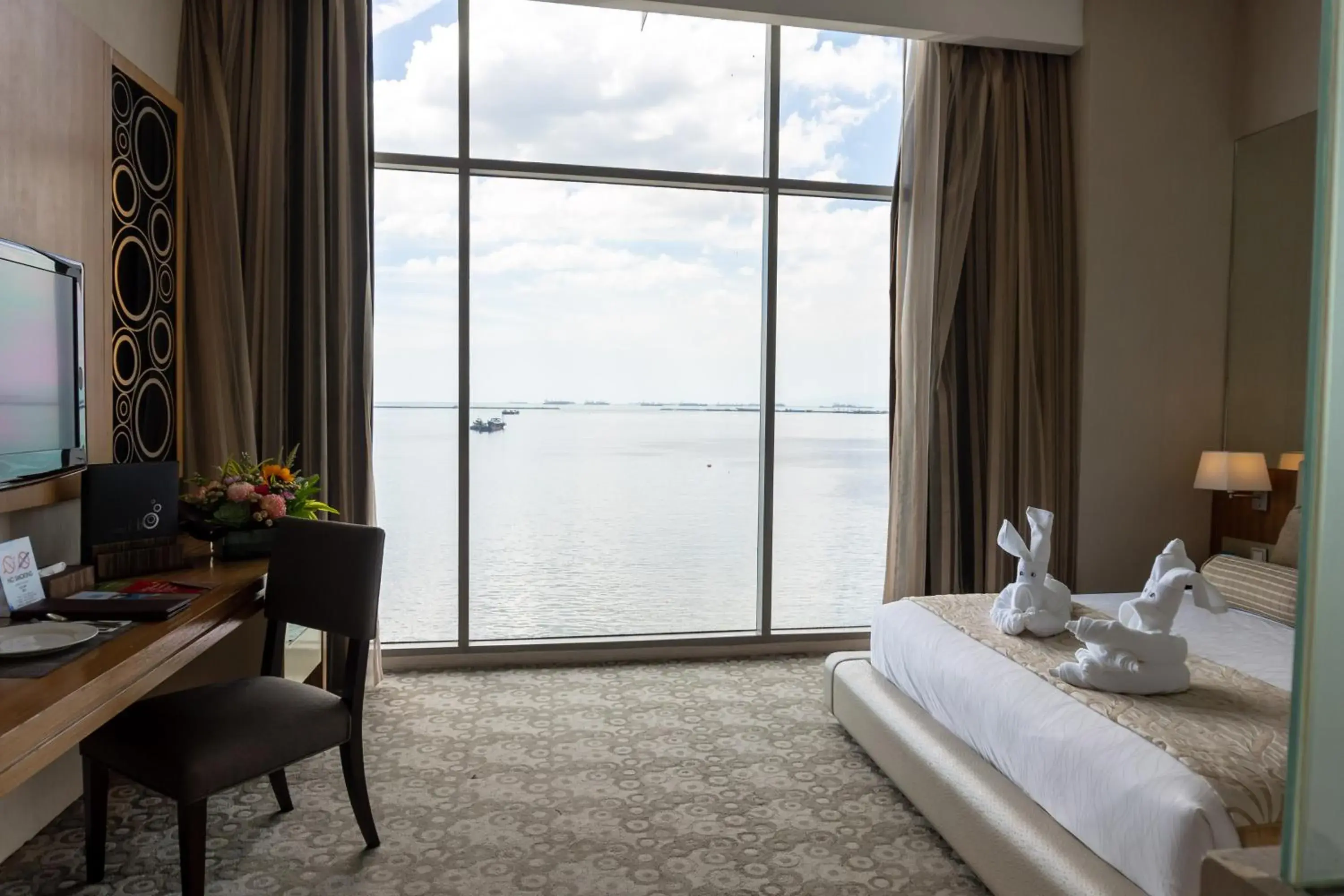 Sea view, Bed in Hotel H2O Sea view, Bed in Hotel H2O