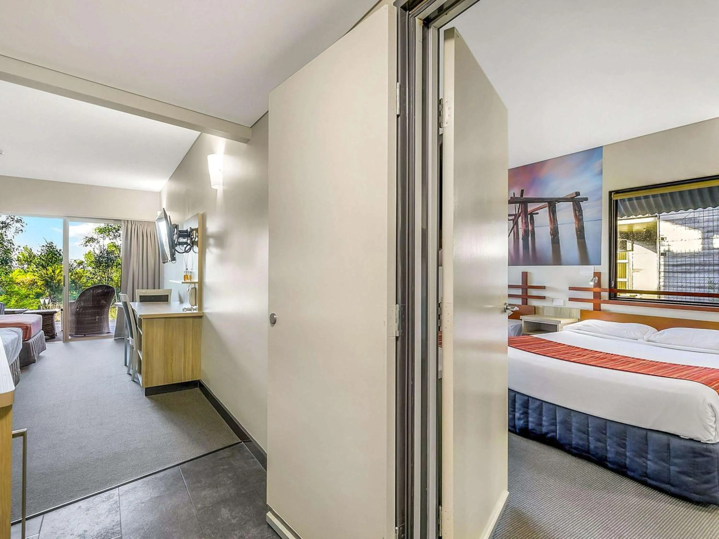 Bedroom, Bed in Kingfisher Bay Resort