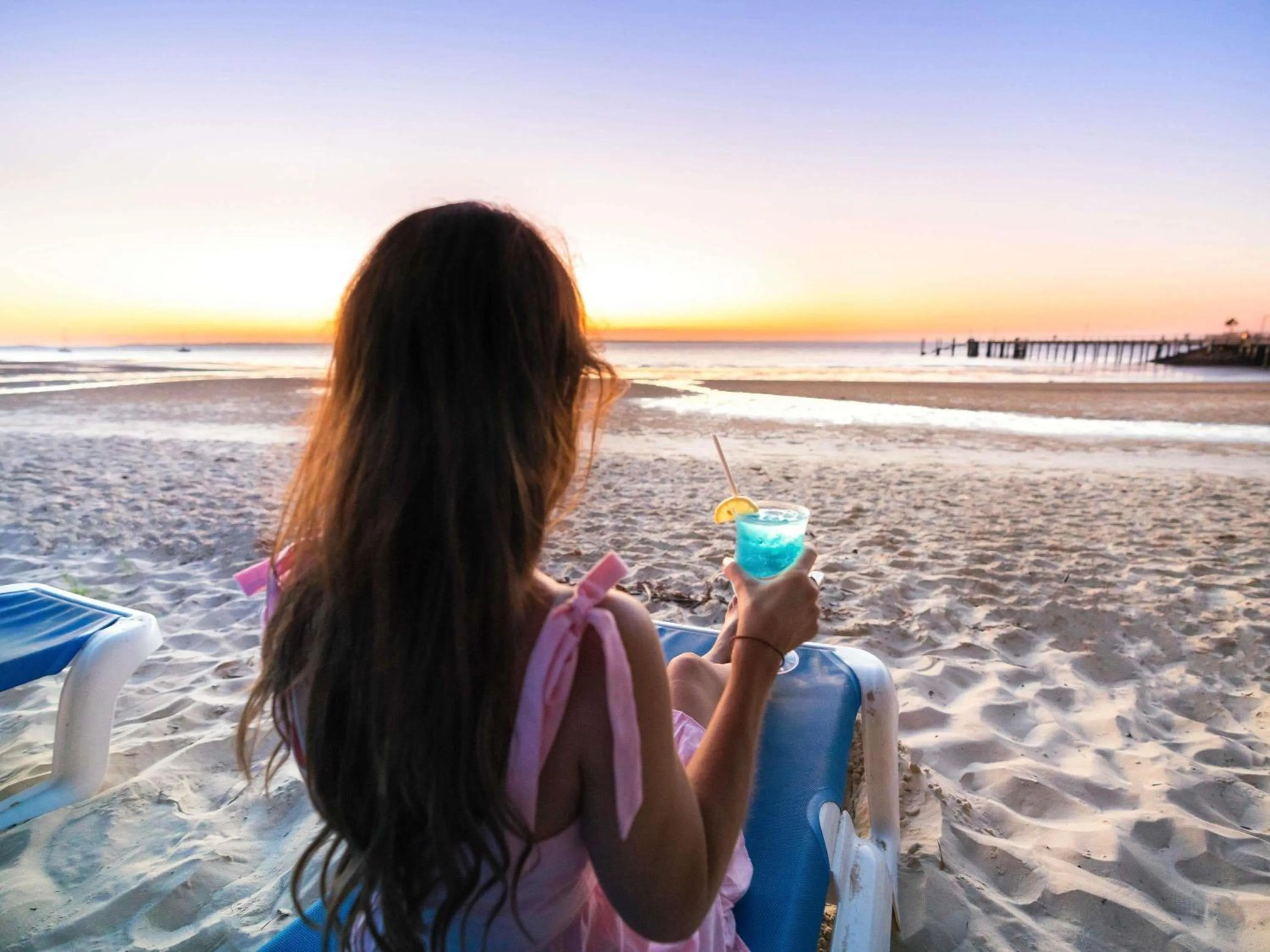 Lounge or bar in Kingfisher Bay Resort