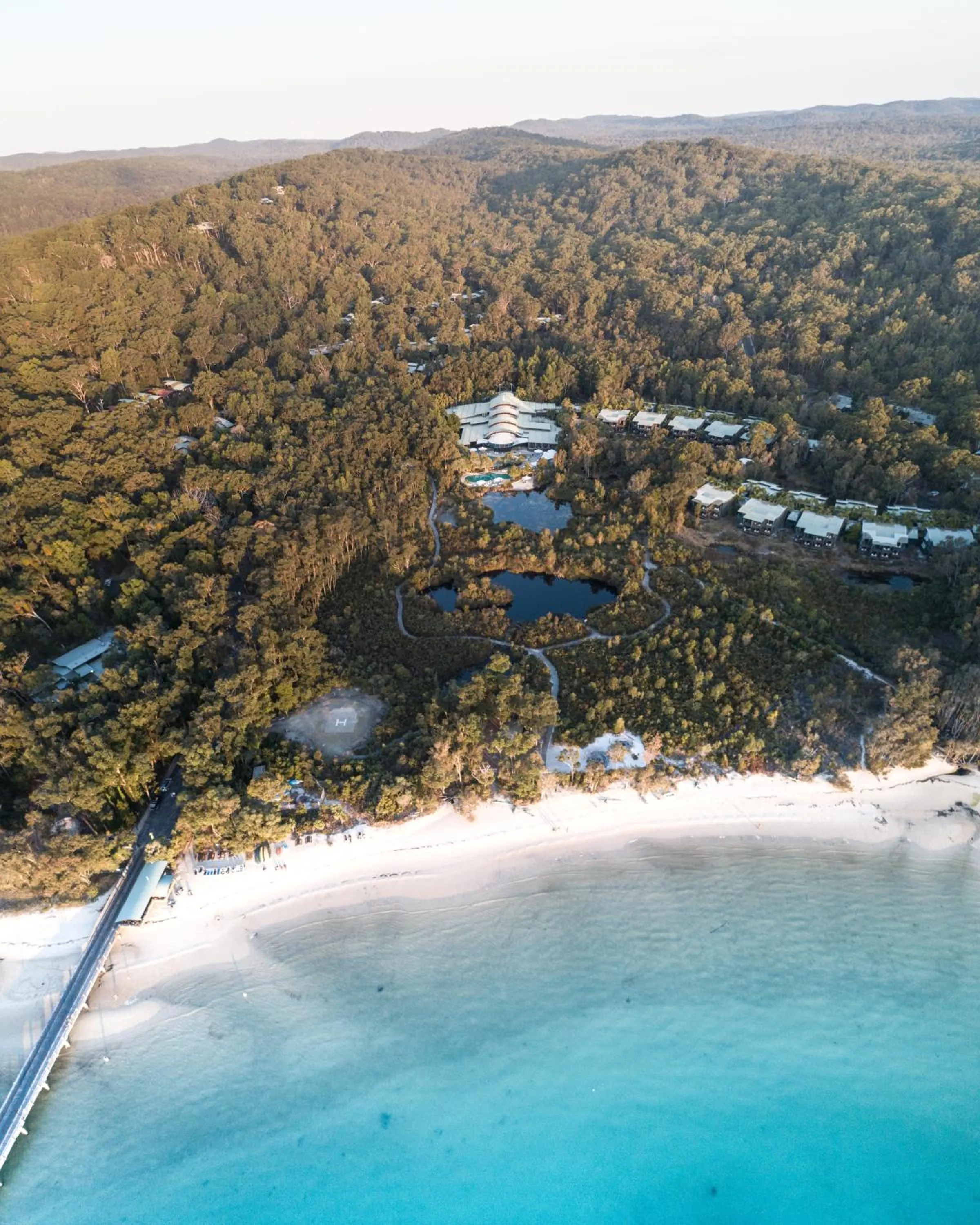 Day in Kingfisher Bay Resort