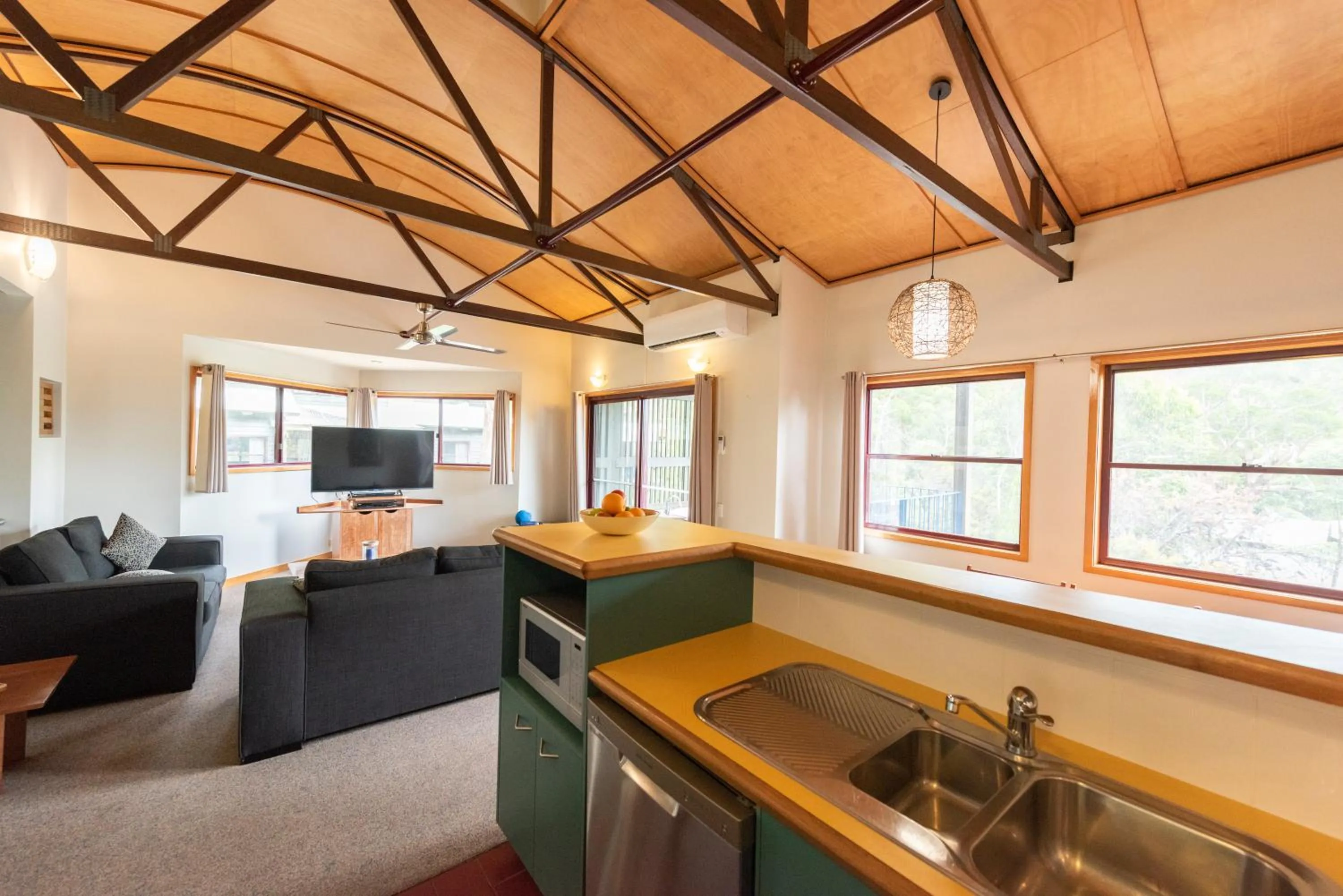 Living room in Kingfisher Bay Resort