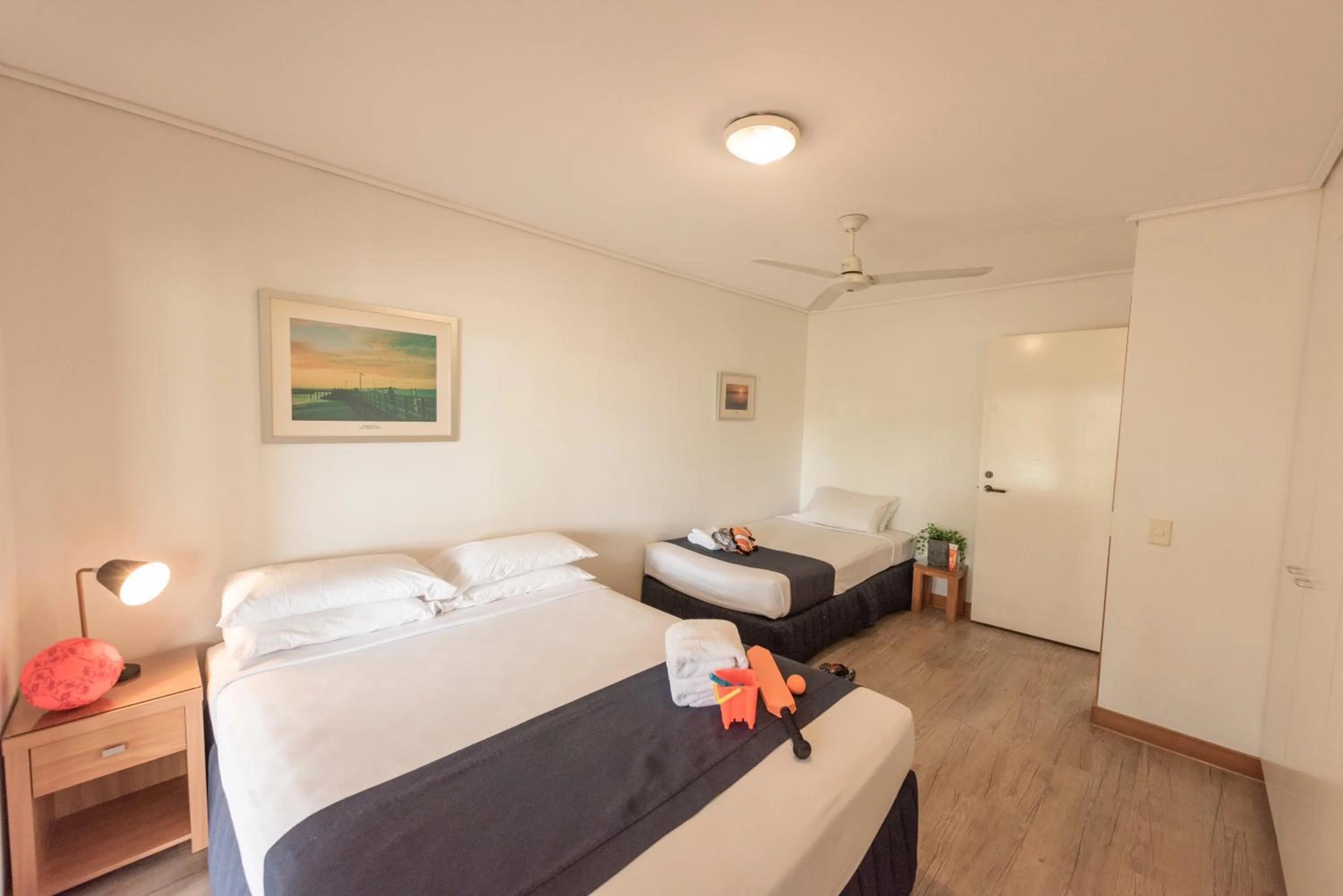 Bed in Kingfisher Bay Resort