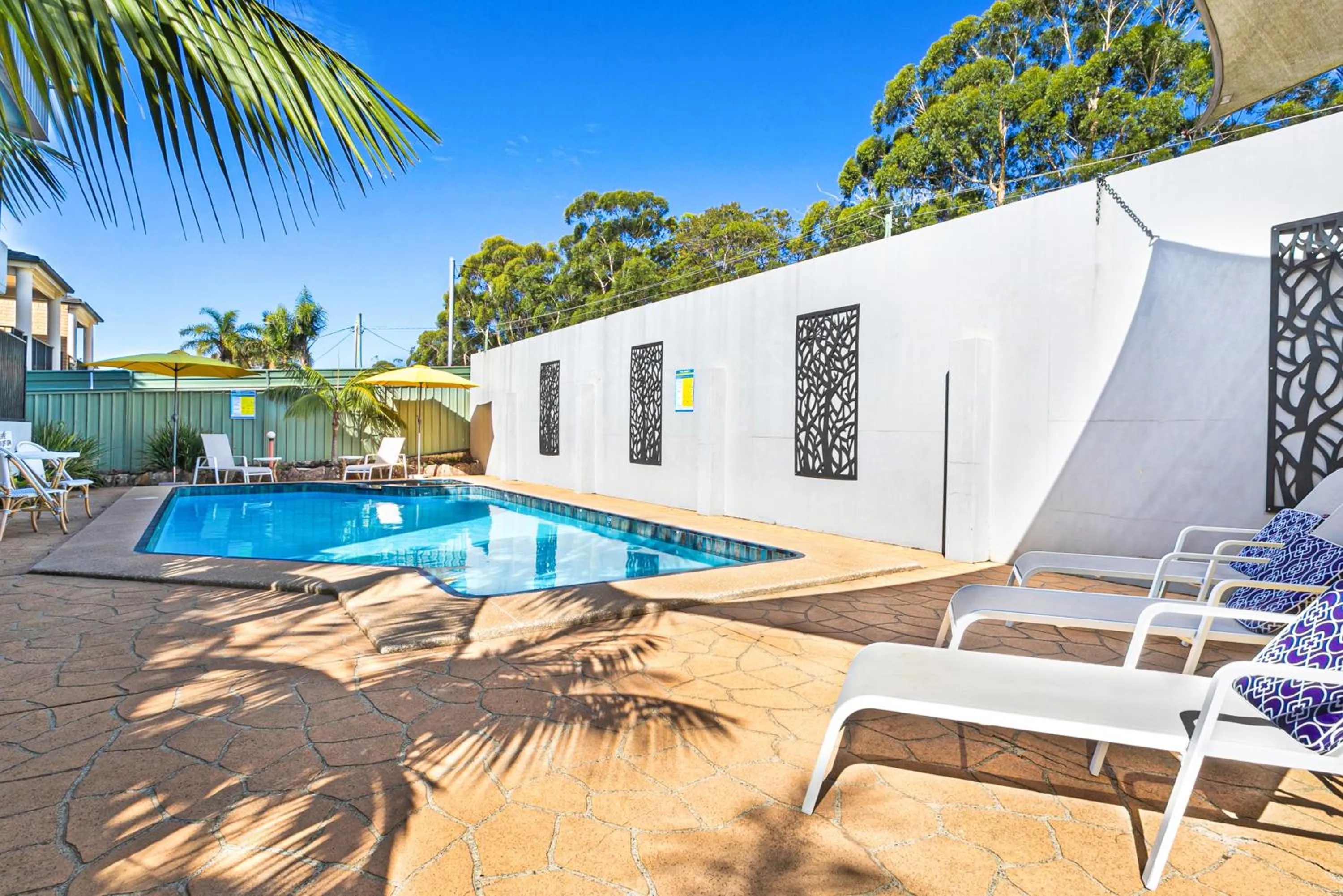 Swimming pool in Peninsula Nelson Bay Motel and Serviced Apartments