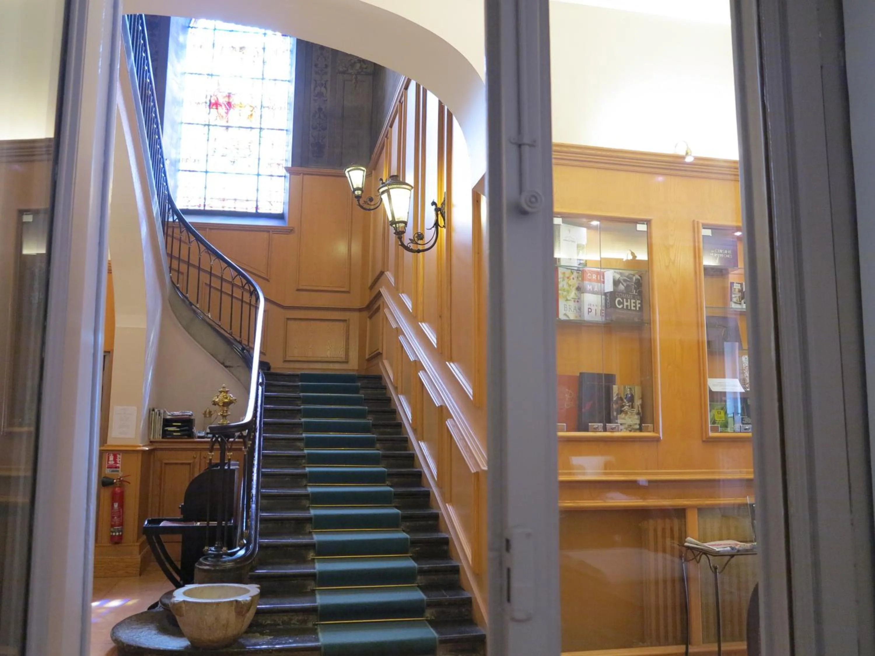 Lobby or reception in Hotel Moderne Et Pigeon