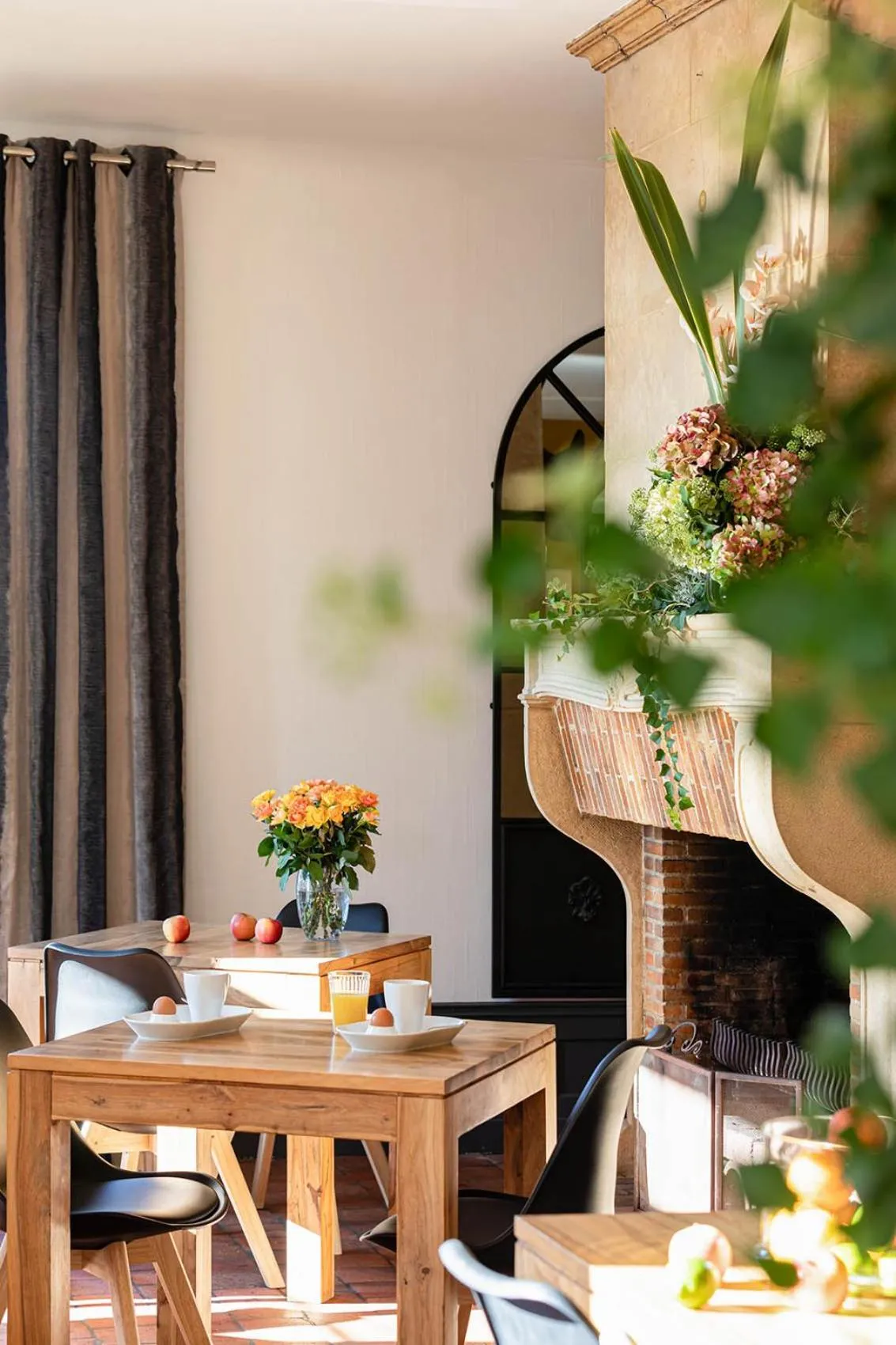 Breakfast in Contact Hôtels Le Savigny & Spa