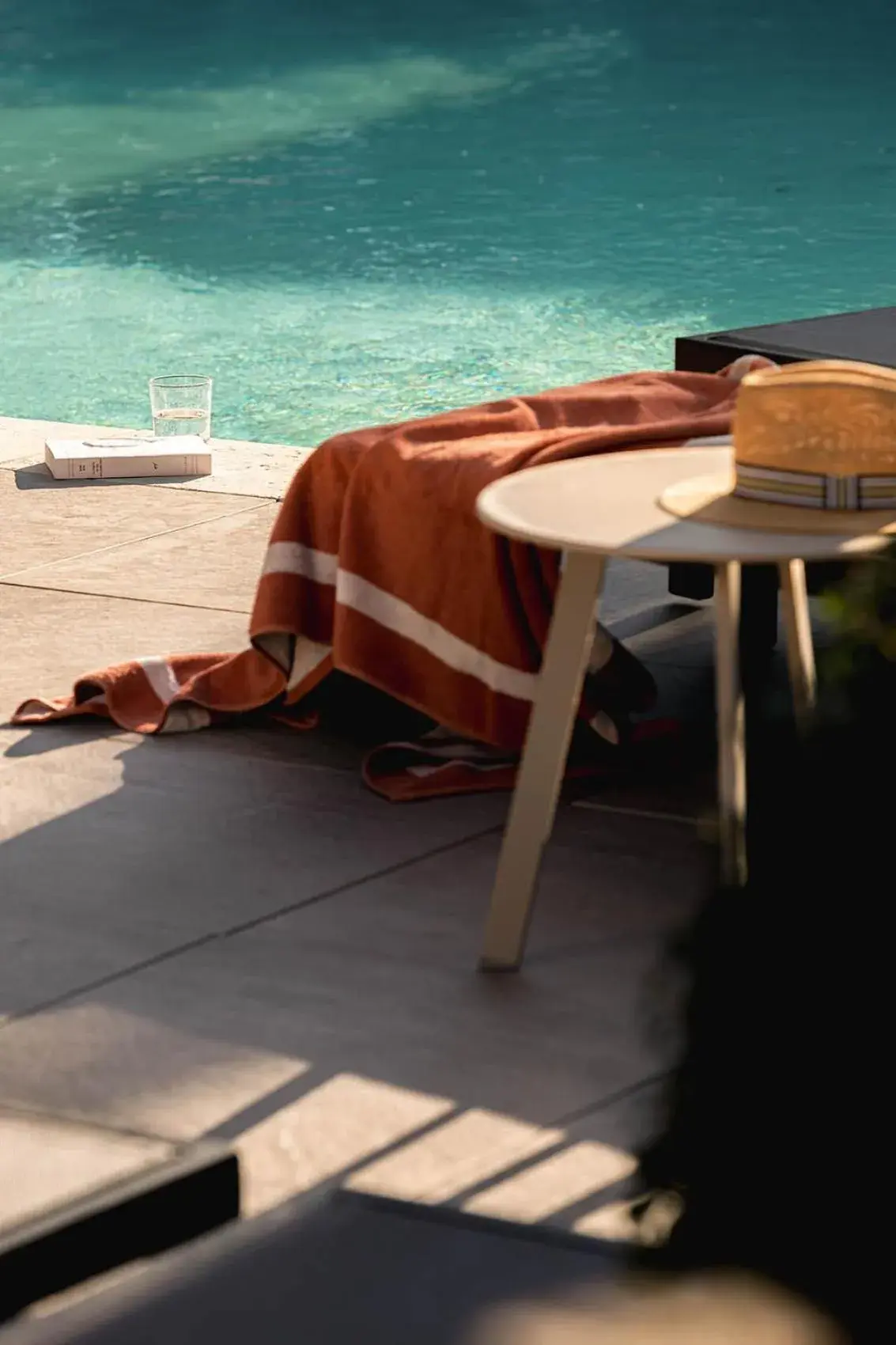 Swimming pool in Contact Hôtels Le Savigny & Spa Swimming pool in Contact Hôtels Le Savigny & Spa