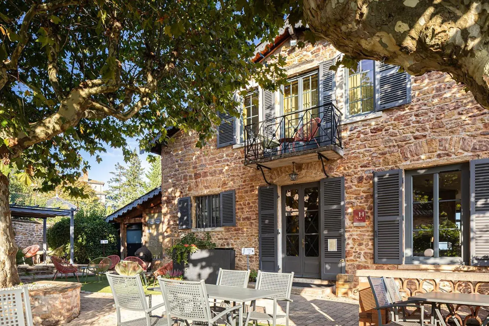 Contact Hôtels Le Savigny & Spa Contact Hôtels Le Savigny & Spa