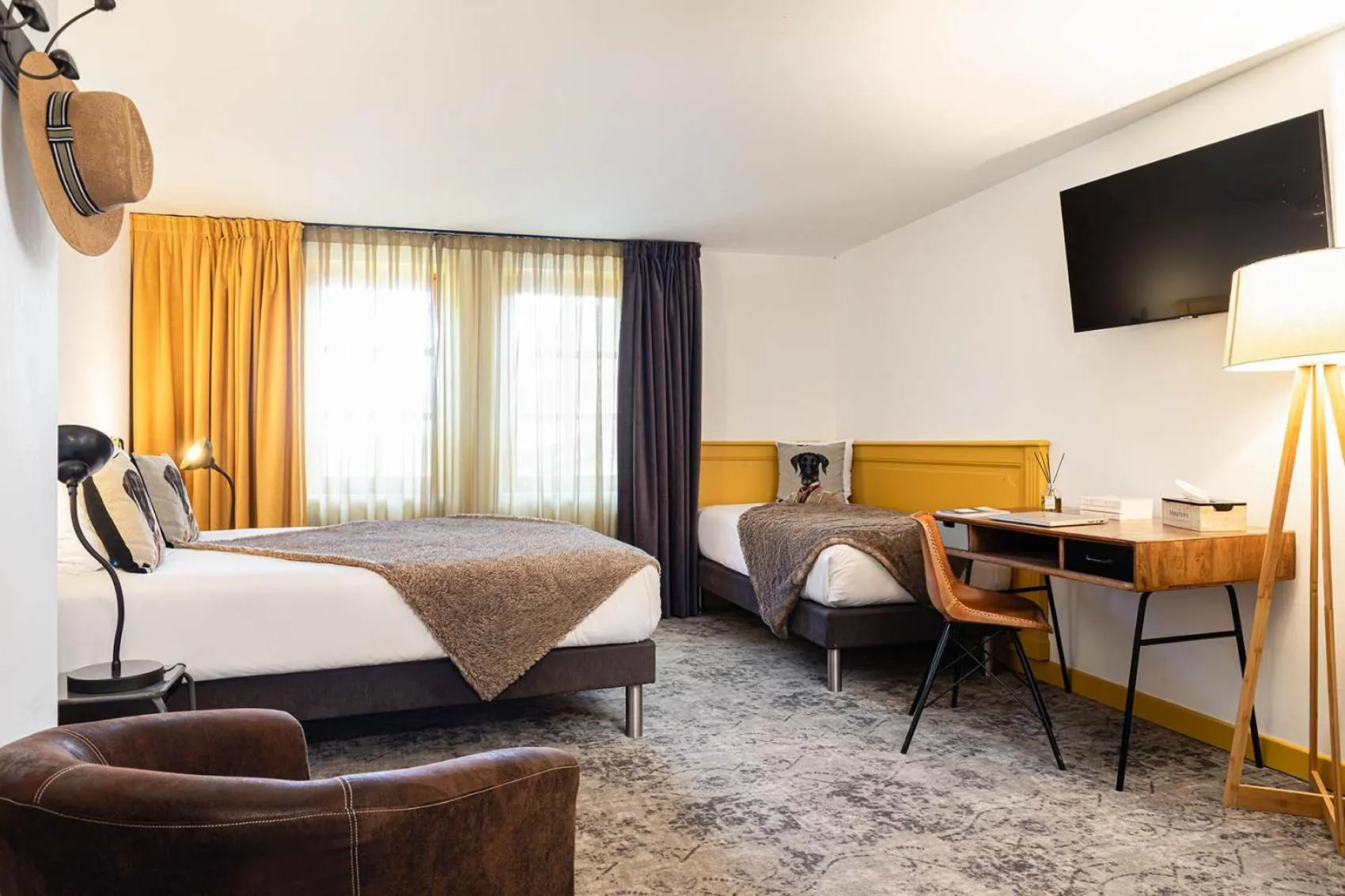 Bed in Contact Hôtels Le Savigny & Spa