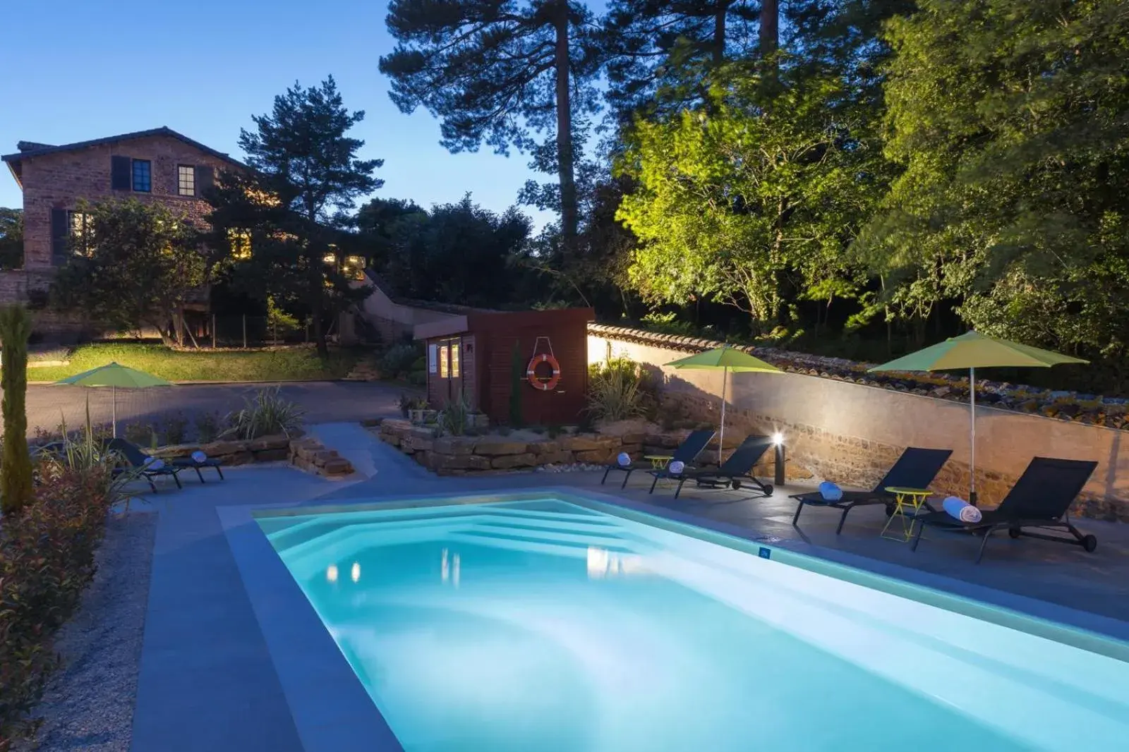 Bird's eye view in Contact Hôtels Le Savigny & Spa Bird's eye view in Contact Hôtels Le Savigny & Spa