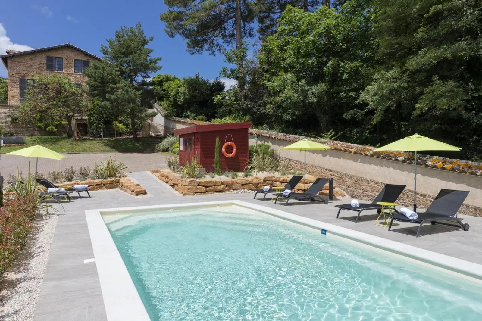 Contact Hôtels Le Savigny & Spa Contact Hôtels Le Savigny & Spa