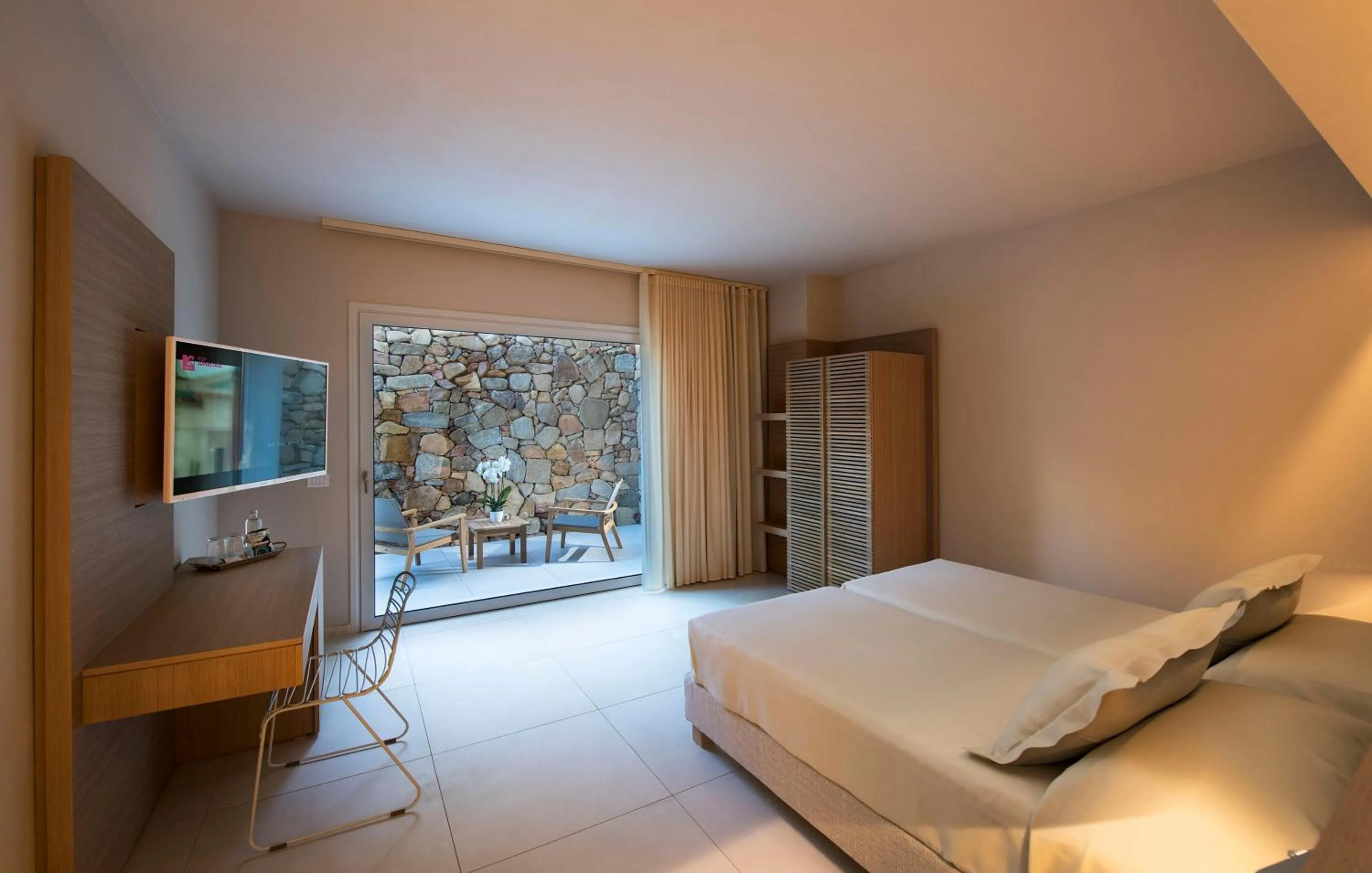 Photo of the whole room, Bed in Domu Simius Life Style Hotel